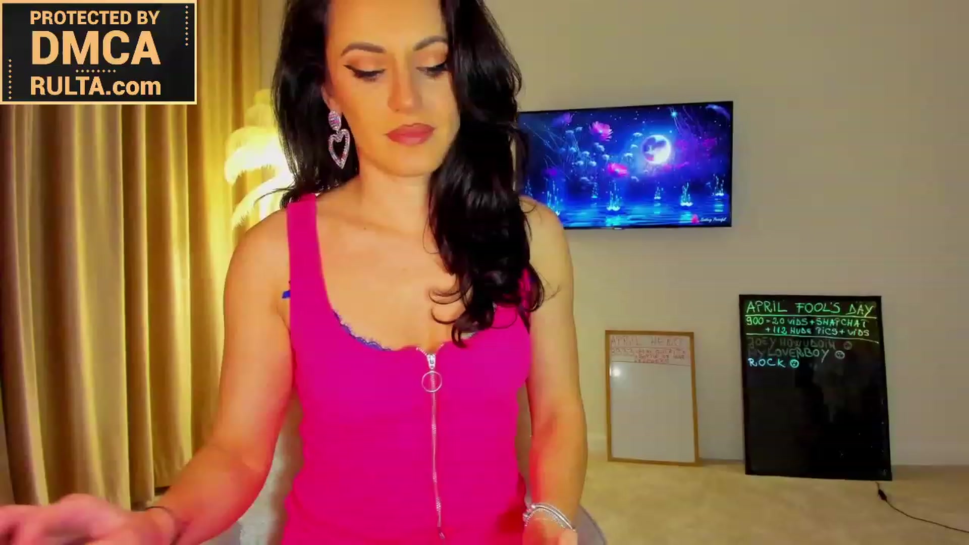 Gallery image thumbnail from BonerrrDonor's myfreecams stream on, 04/07/2023, 23:41 image 1 of 20
