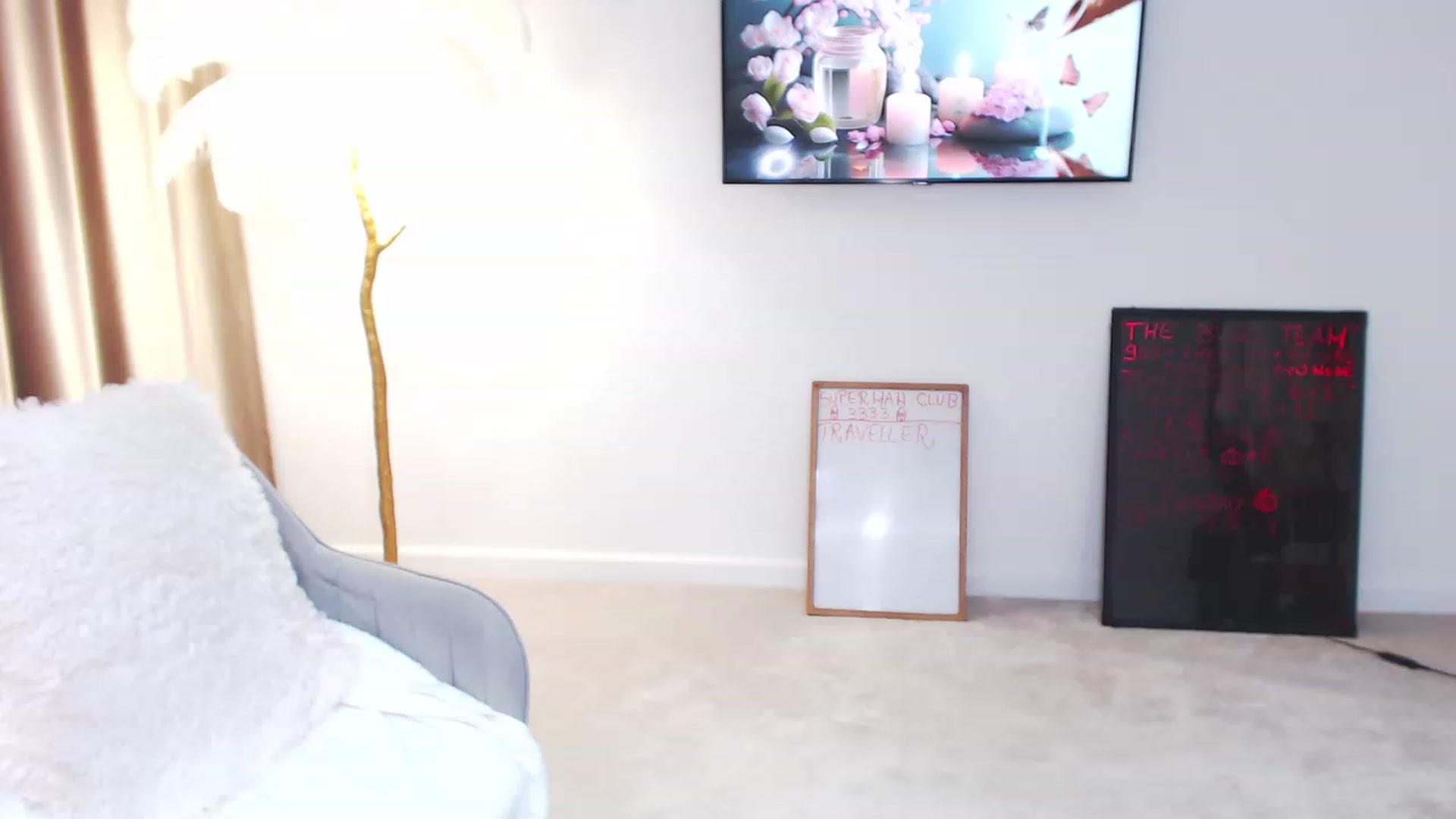 Gallery image thumbnail from BonerrrDonor's myfreecams stream on, 06/21/2023, 18:39 image 3 of 20