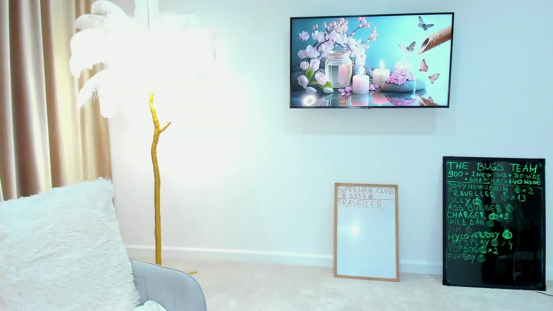 Gallery image thumbnail from BonerrrDonor's myfreecams stream on, 06/27/2023, 22:12 image 18 of 20