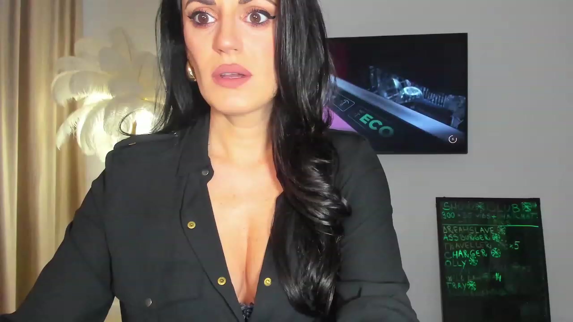 Gallery image thumbnail from BonerrrDonor's myfreecams stream on, 12/16/2023, 22:43 image 3 of 20