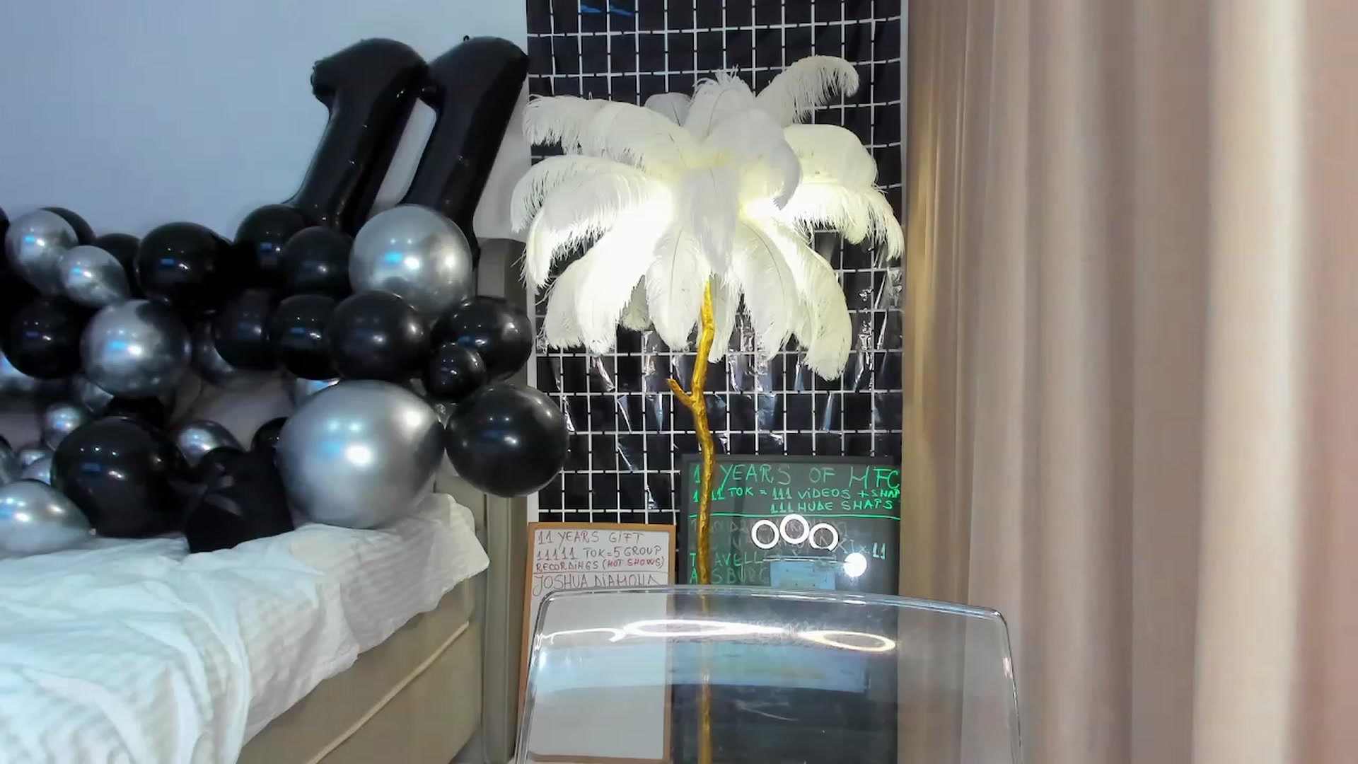 Gallery image thumbnail from BonerrrDonor's myfreecams stream on, 01/20/2024, 22:21 image 5 of 20