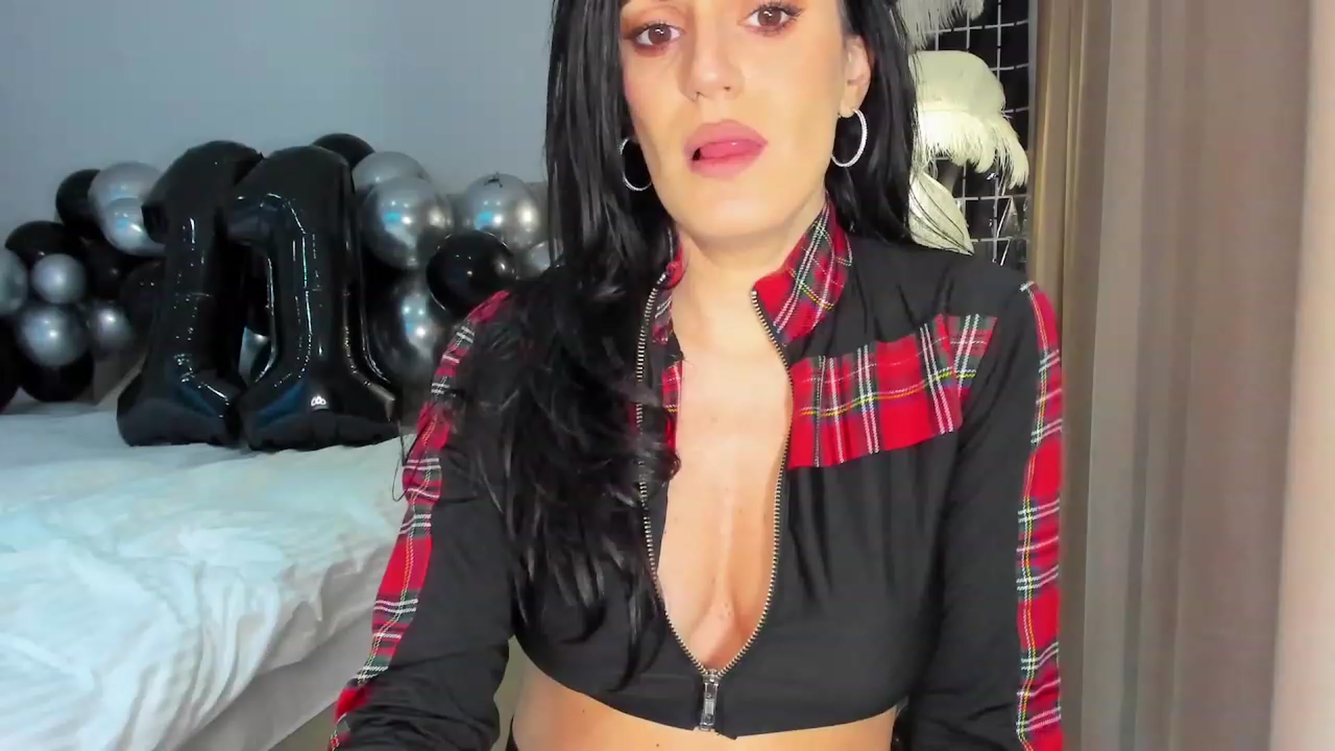 Gallery image thumbnail from BonerrrDonor's myfreecams stream on, 01/22/2024, 22:59 image 17 of 20