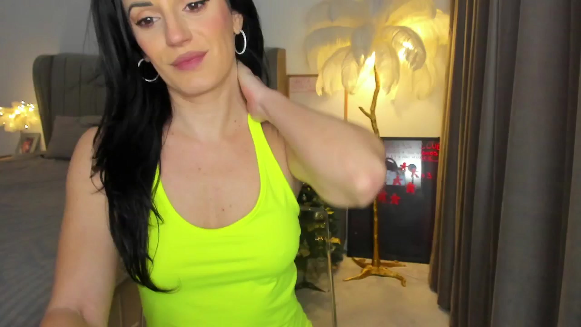 Gallery image thumbnail from BonerrrDonor's myfreecams stream on, 12/10/2025, 24:01 image 14 of 20