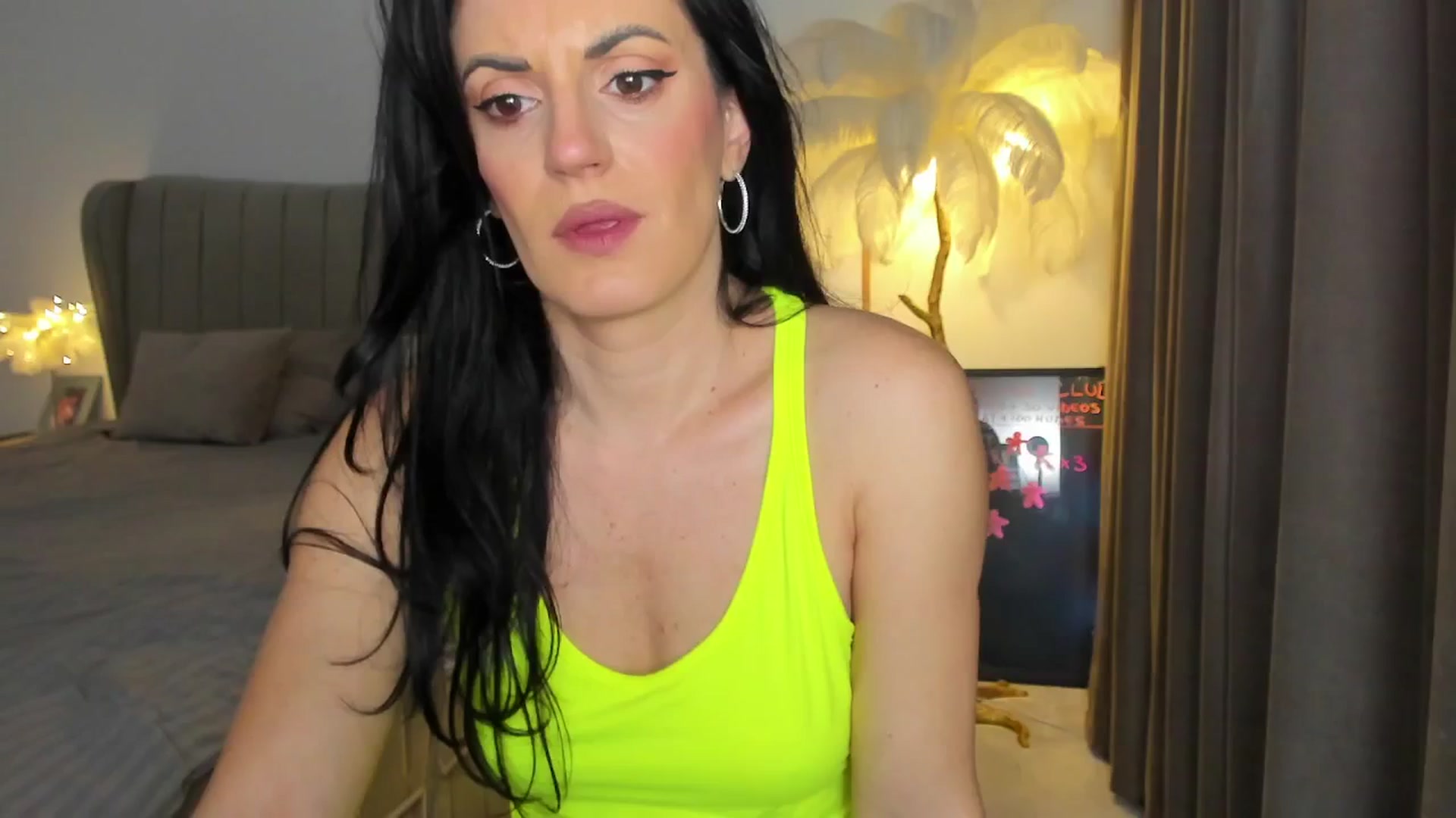 Gallery image thumbnail from BonerrrDonor's myfreecams stream on, 12/10/2025, 24:01 image 6 of 20