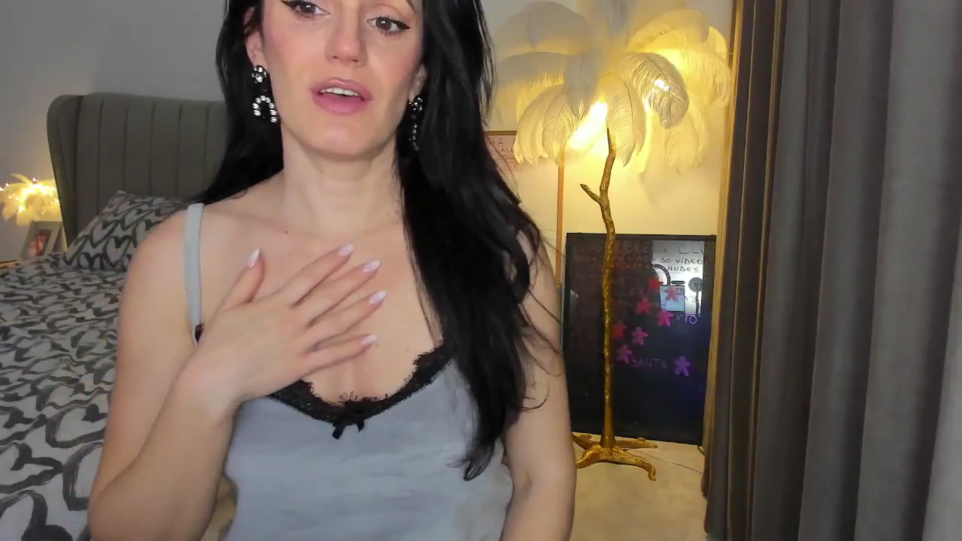 Gallery image thumbnail from BonerrrDonor's myfreecams stream on, 12/22/2025, 24:40 image 10 of 20