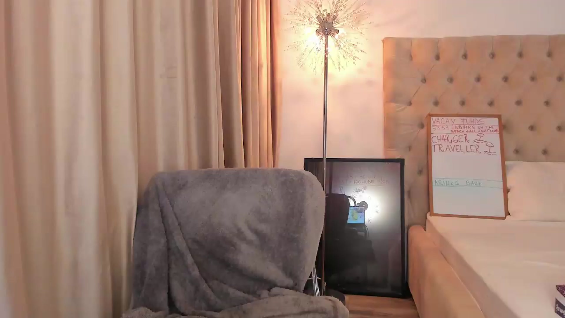 Gallery image thumbnail from BonerrrDonor's myfreecams stream on, 07/09/2026, 24:58 image 13 of 20