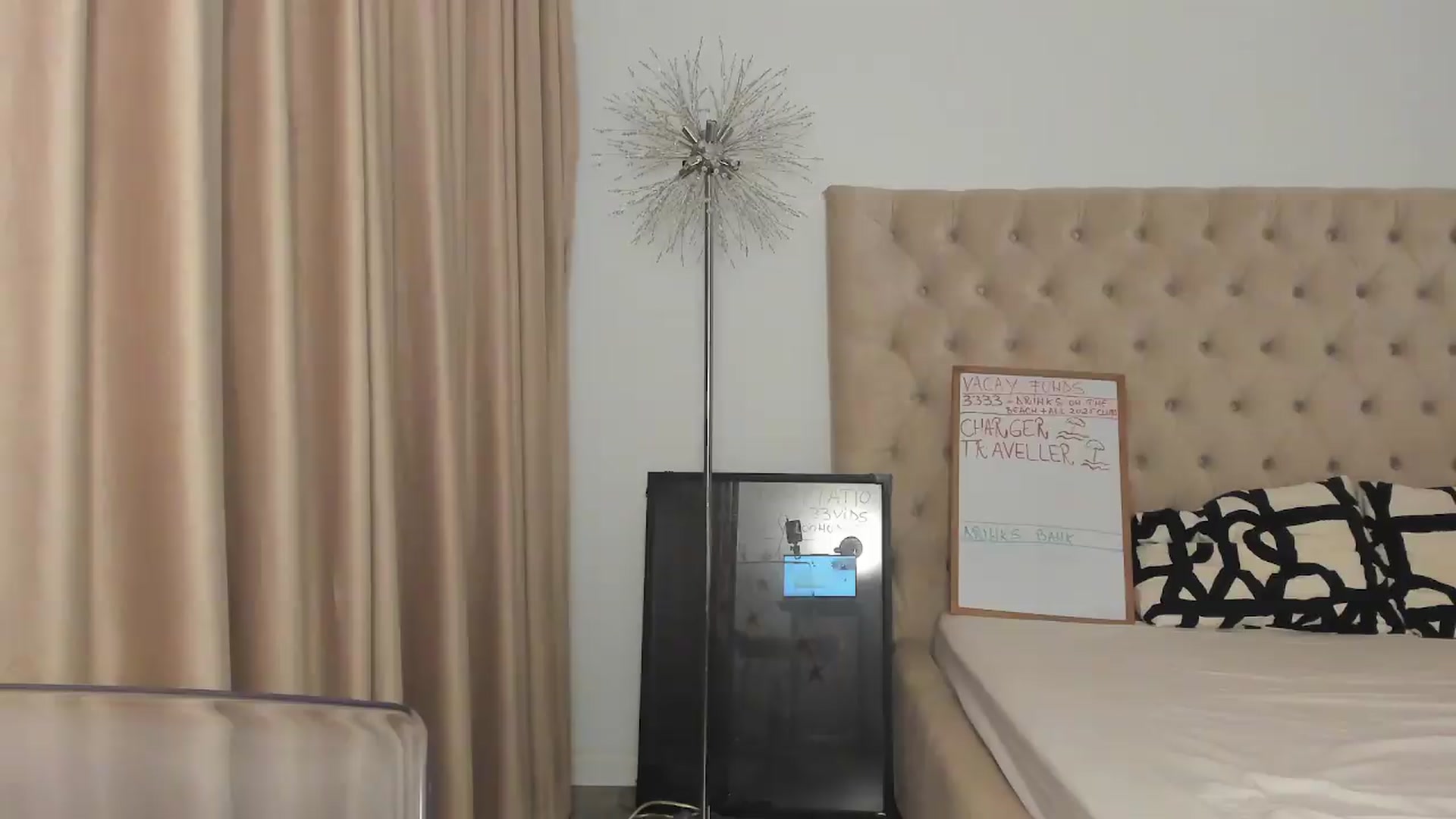 Gallery image thumbnail from BonerrrDonor's myfreecams stream on, 08/17/2026, 23:24 image 10 of 20