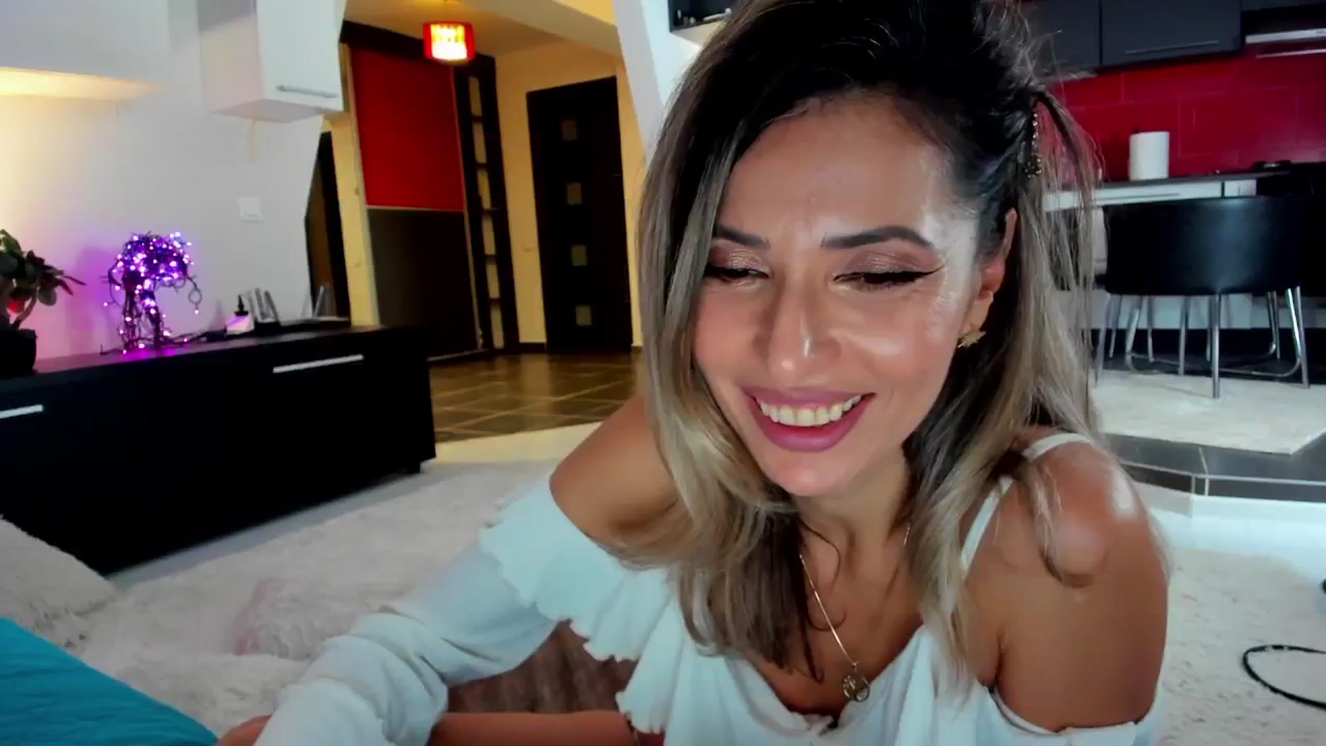 Gallery image thumbnail from BonersBeGone's myfreecams stream on, 01/31/2025, 02:30 image 9 of 20