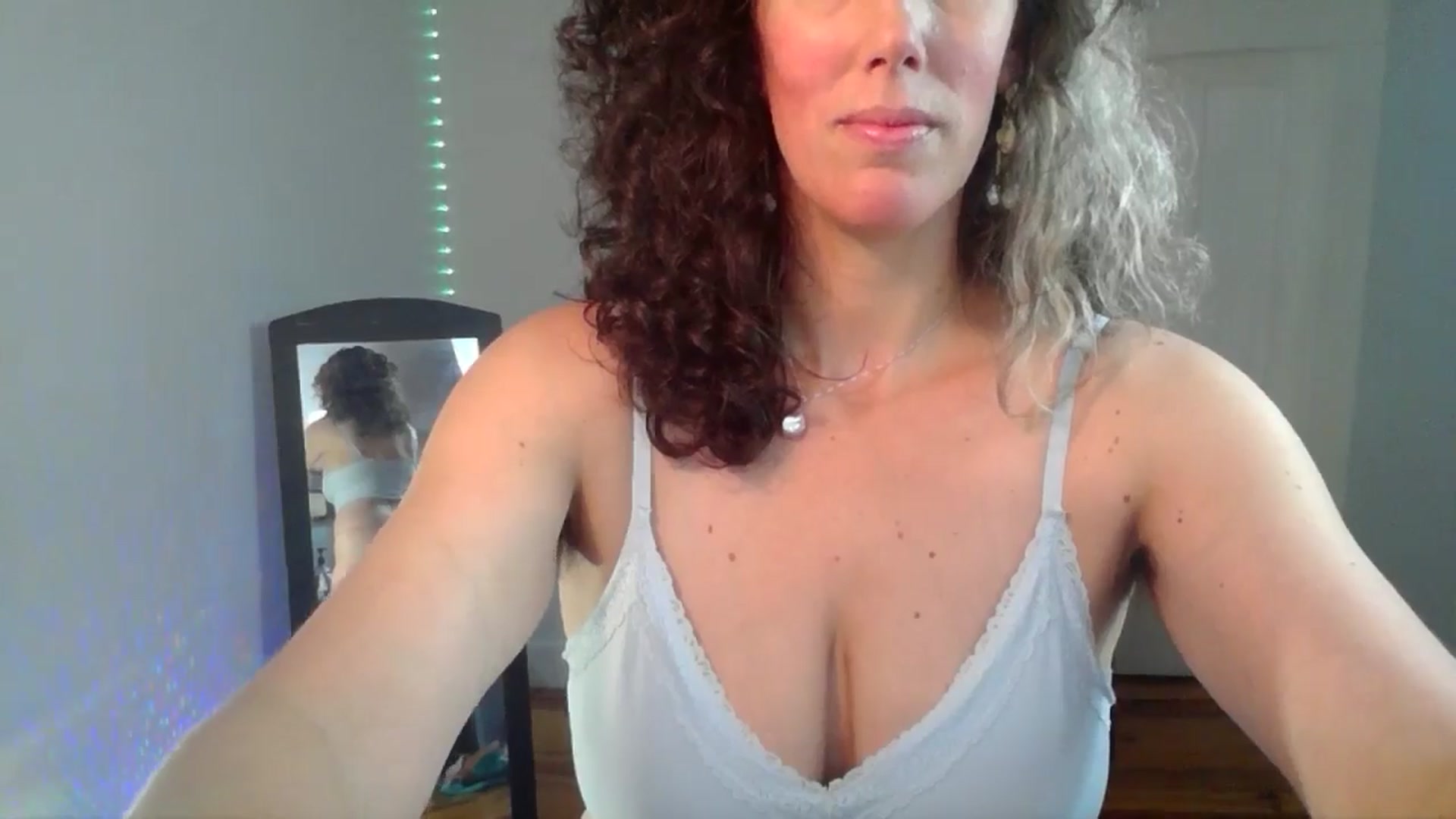 Gallery image thumbnail from BonfireBonnie's myfreecams stream on, 10/21/2025, 16:48 image 3 of 20