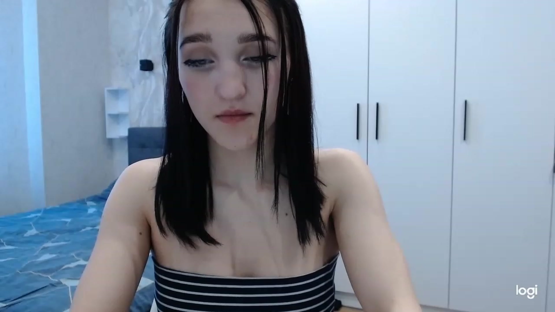 Gallery image thumbnail from Boniiii's myfreecams stream on, 03/12/2023, 14:01 image 4 of 20