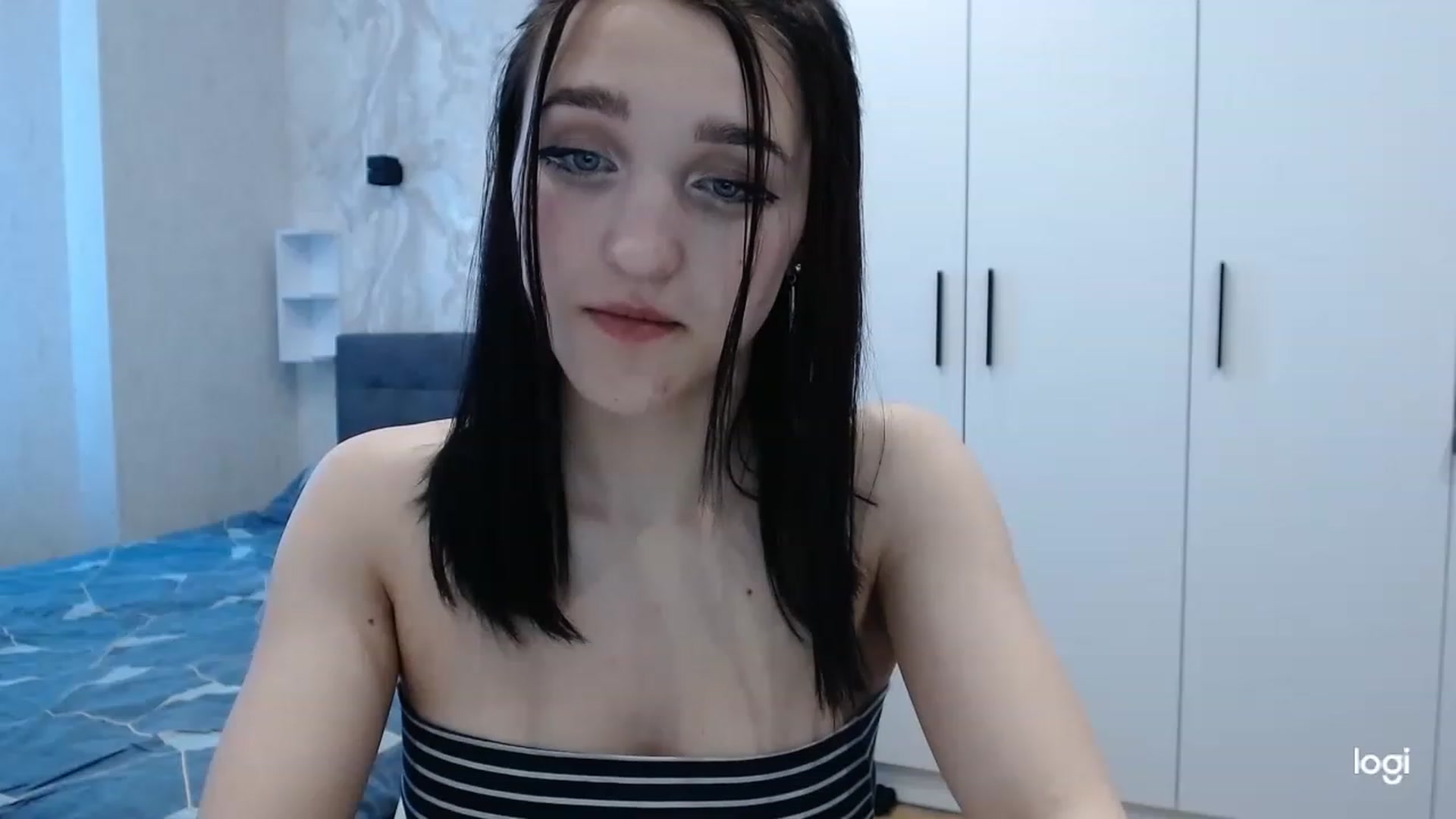 Gallery image thumbnail from Boniiii's myfreecams stream on, 03/12/2023, 14:01 image 5 of 20