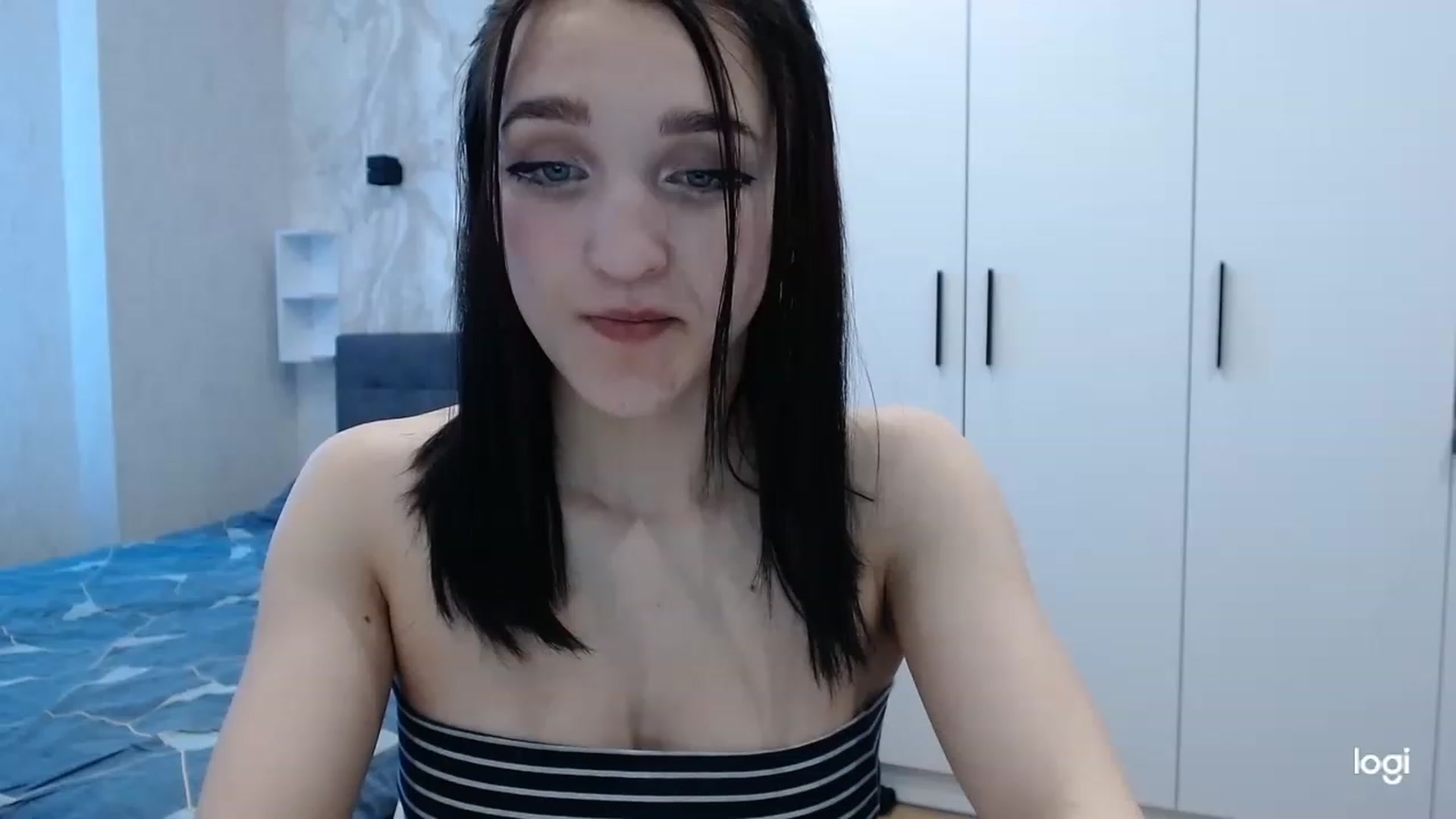 Gallery image thumbnail from Boniiii's myfreecams stream on, 03/12/2023, 14:01 image 6 of 20