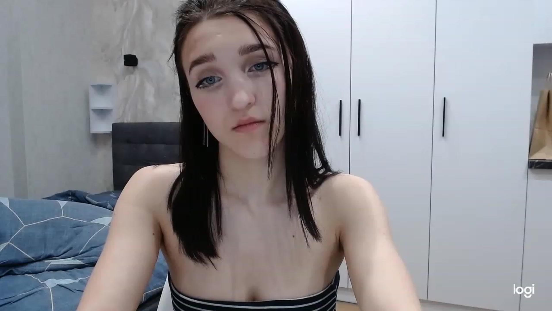 Gallery image thumbnail from Boniiii's myfreecams stream on, 03/12/2023, 16:45 image 8 of 20