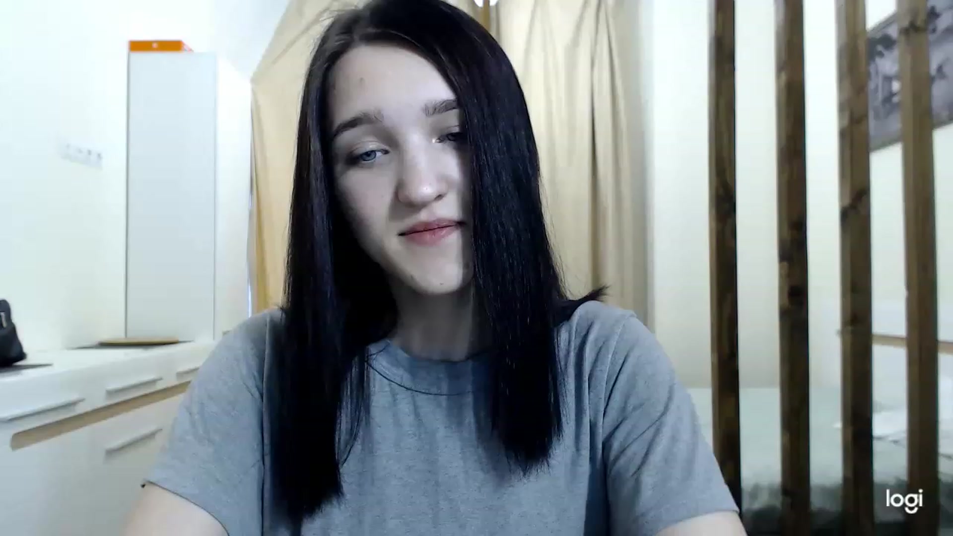 Gallery image thumbnail from Boniiii's myfreecams stream on, 03/19/2023, 08:33 image 3 of 20
