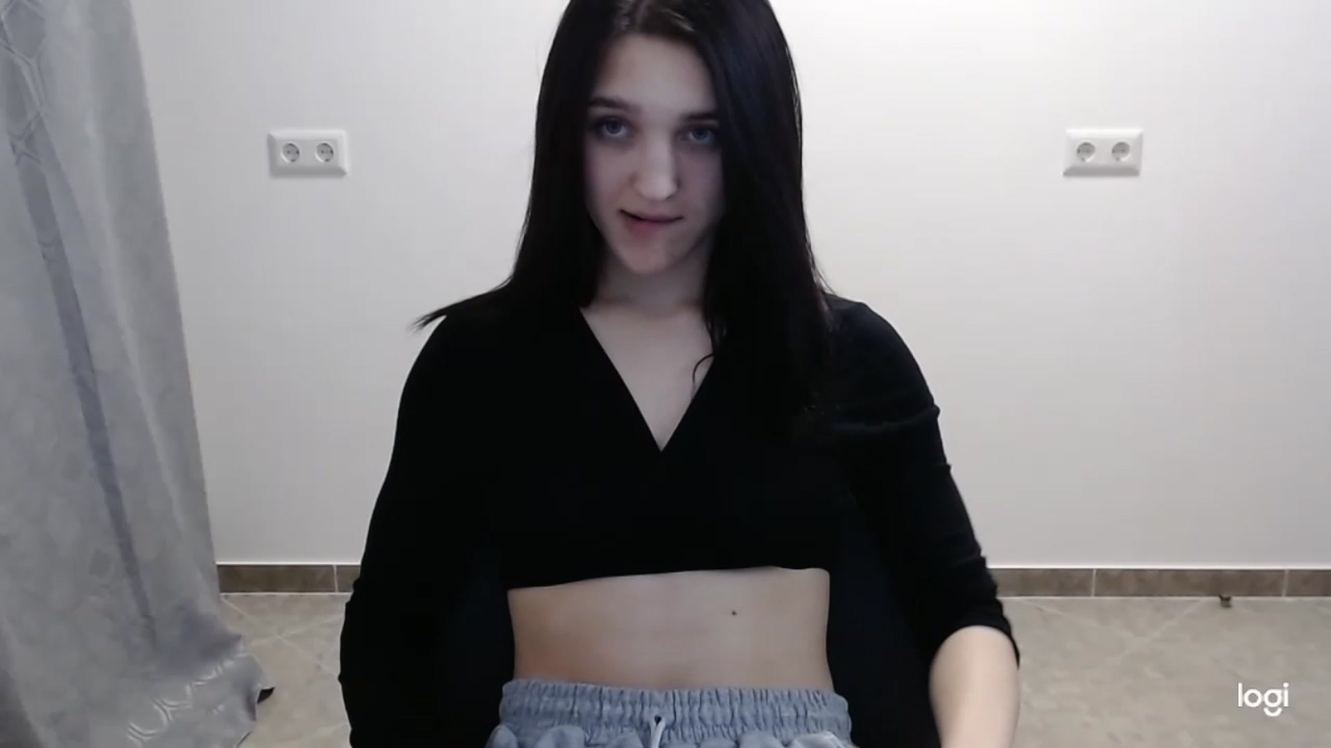 Gallery image thumbnail from Boniiii's myfreecams stream on, 03/23/2023, 18:37 image 6 of 20