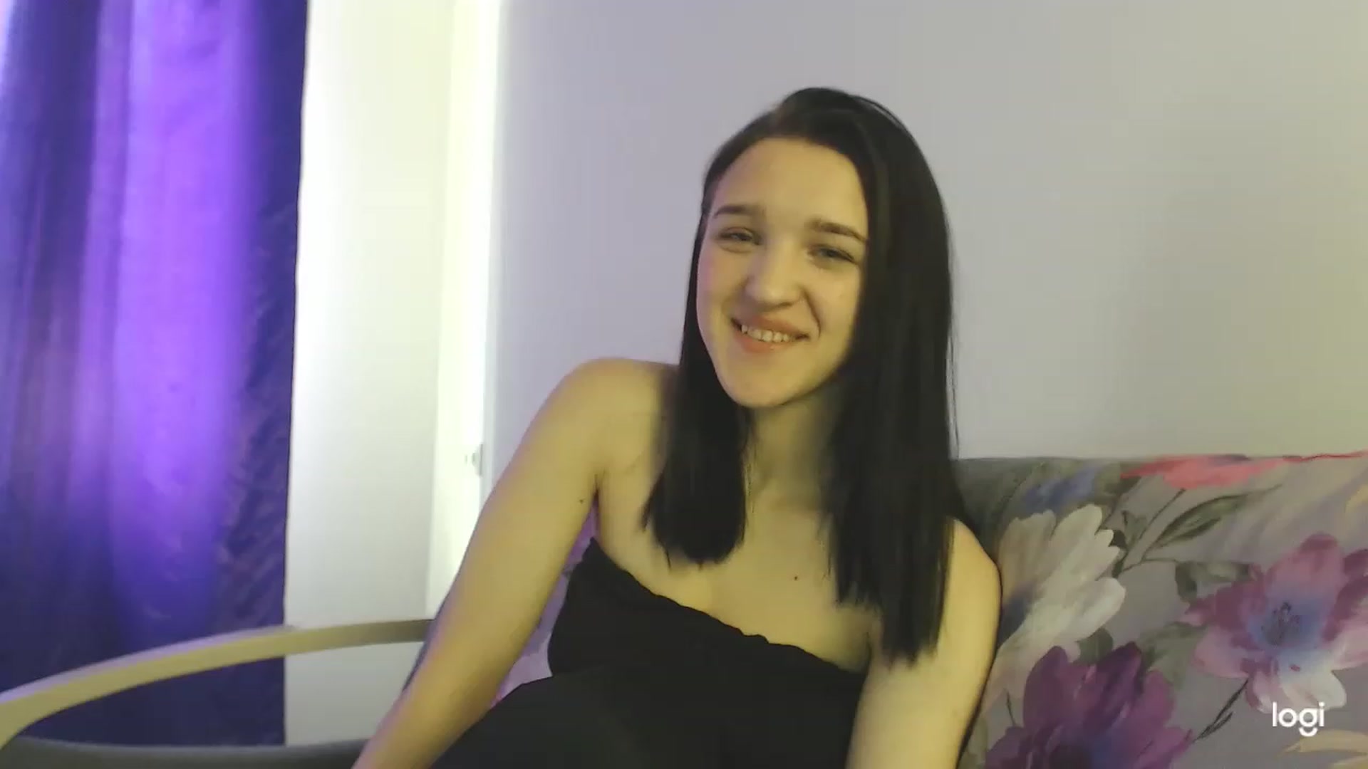 Gallery image thumbnail from Boniiii's myfreecams stream on, 03/25/2023, 10:25 image 16 of 20