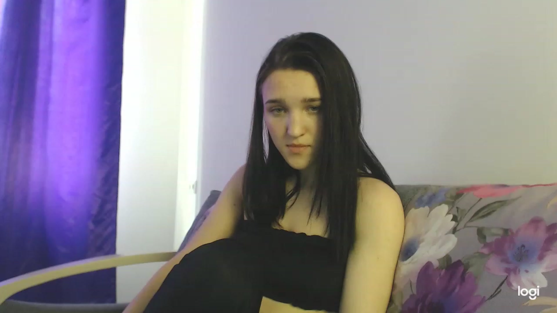 Gallery image thumbnail from Boniiii's myfreecams stream on, 03/25/2023, 10:25 image 6 of 20