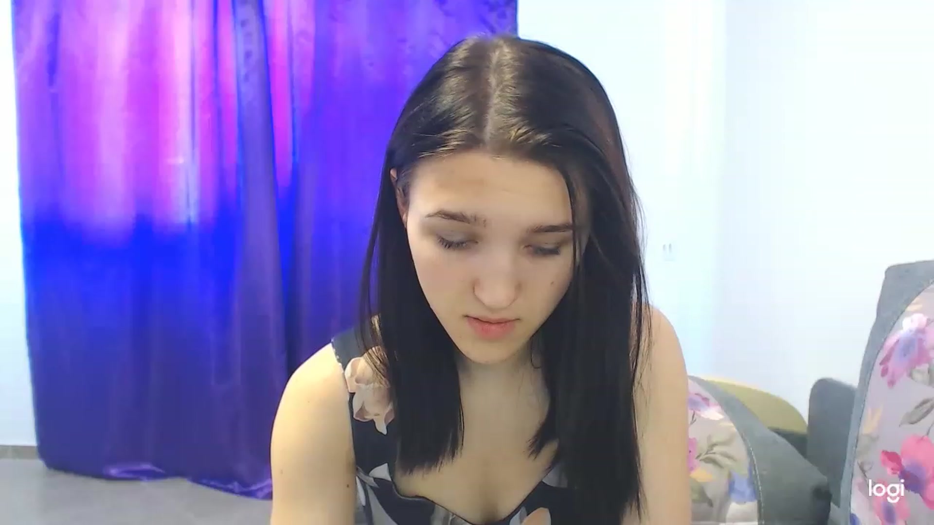 Gallery image thumbnail from Boniiii's myfreecams stream on, 03/29/2023, 08:16 image 4 of 20
