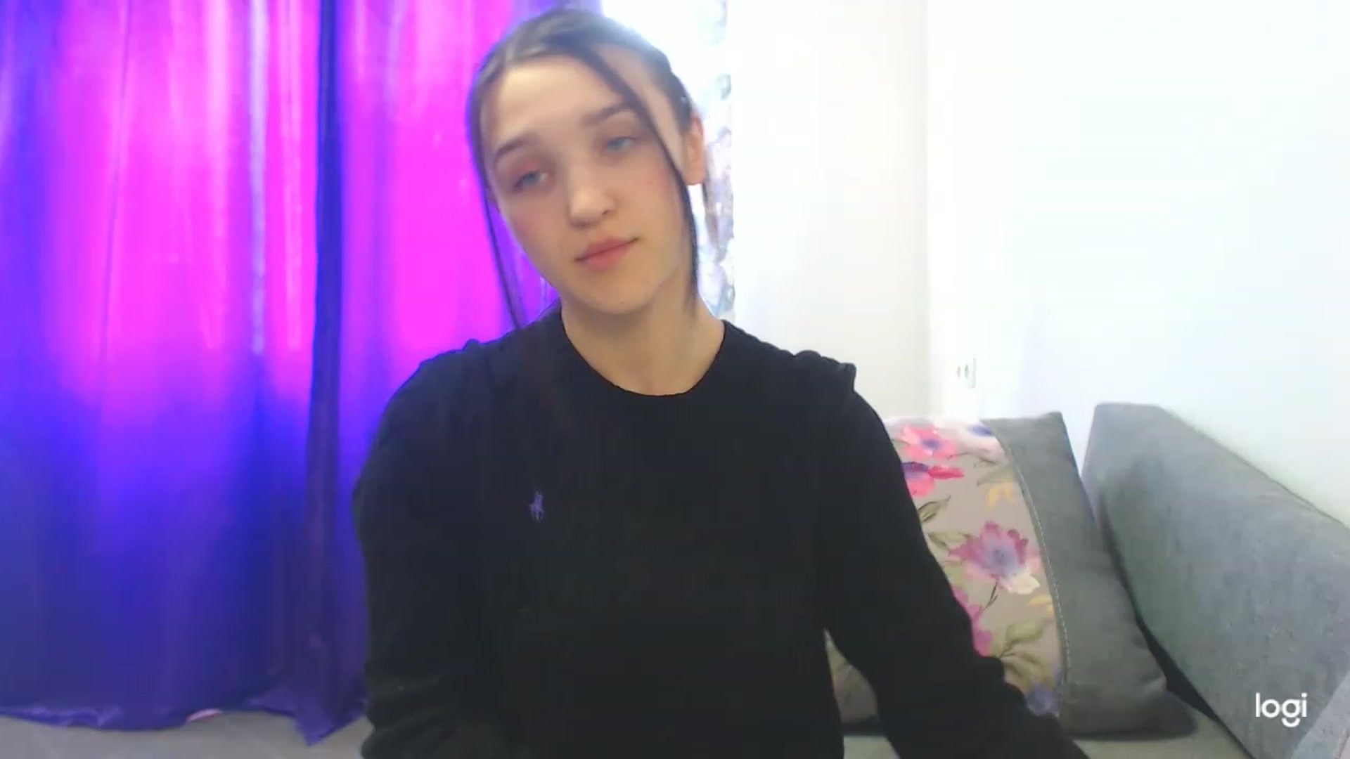 Gallery image thumbnail from Boniiii's myfreecams stream on, 03/31/2023, 10:35 image 6 of 20
