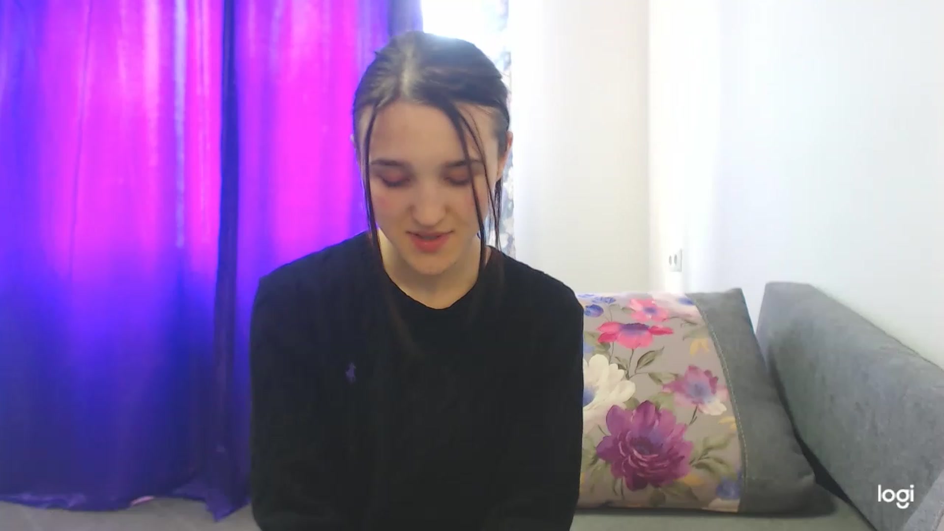 Gallery image thumbnail from Boniiii's myfreecams stream on, 03/31/2023, 10:35 image 9 of 20
