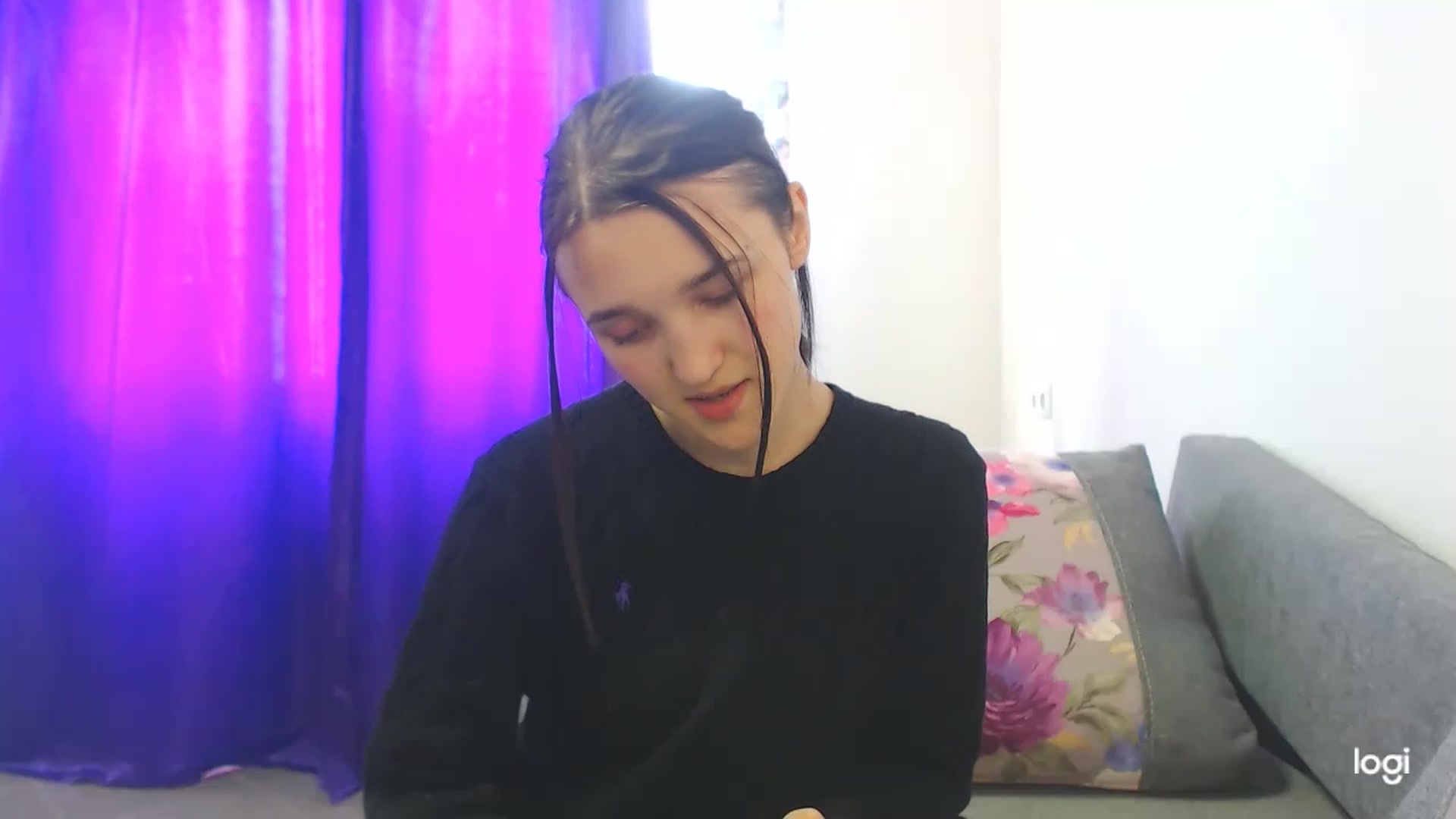 Gallery image thumbnail from Boniiii's myfreecams stream on, 03/31/2023, 10:35 image 10 of 20
