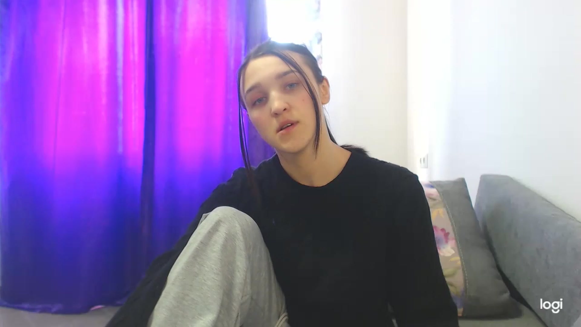 Gallery image thumbnail from Boniiii's myfreecams stream on, 03/31/2023, 10:35 image 20 of 20