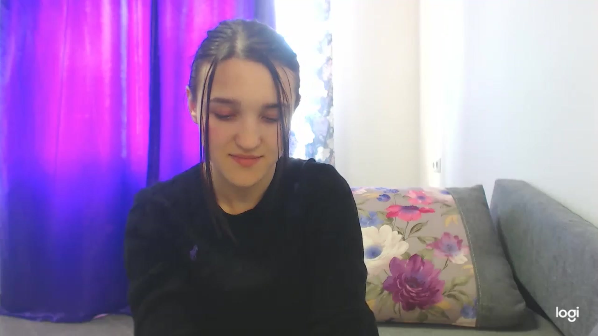 Gallery image thumbnail from Boniiii's myfreecams stream on, 03/31/2023, 11:16 image 7 of 20