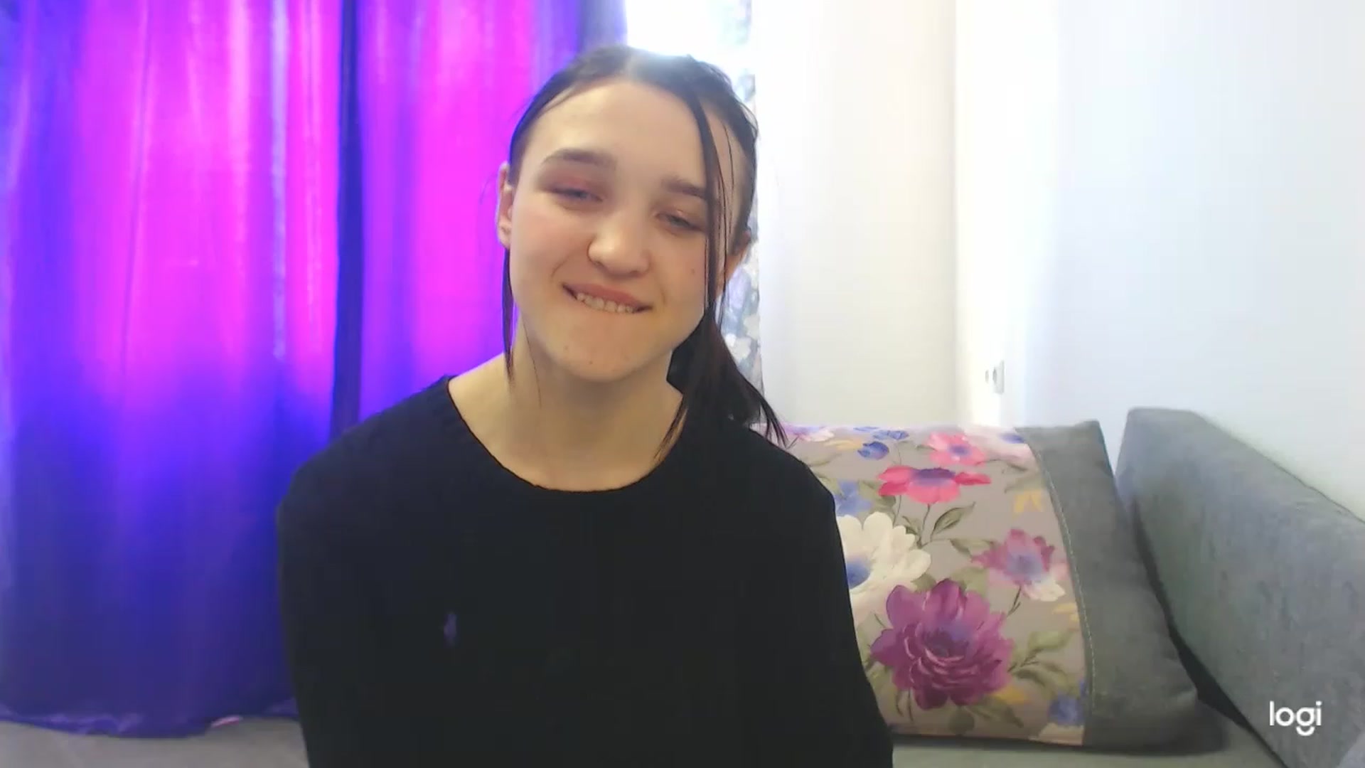 Gallery image thumbnail from Boniiii's myfreecams stream on, 03/31/2023, 11:16 image 14 of 20