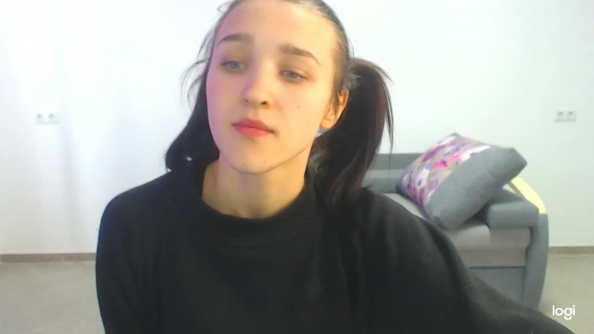 Gallery image thumbnail from Boniiii's myfreecams stream on, 04/03/2023, 09:07 image 9 of 20