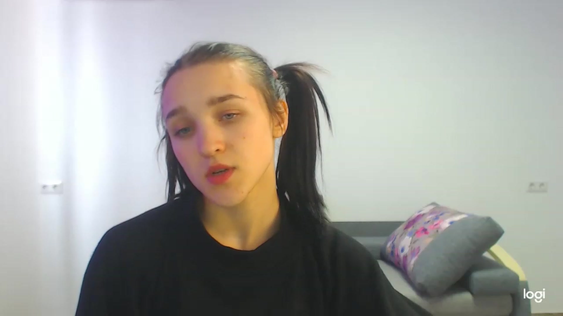 Gallery image thumbnail from Boniiii's myfreecams stream on, 04/03/2023, 09:07 image 17 of 20