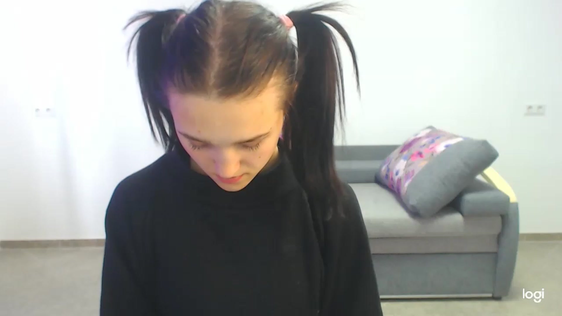 Gallery image thumbnail from Boniiii's myfreecams stream on, 04/03/2023, 09:07 image 8 of 20