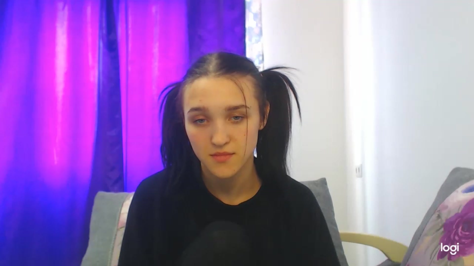 Gallery image thumbnail from Boniiii's myfreecams stream on, 04/03/2023, 10:45 image 16 of 20
