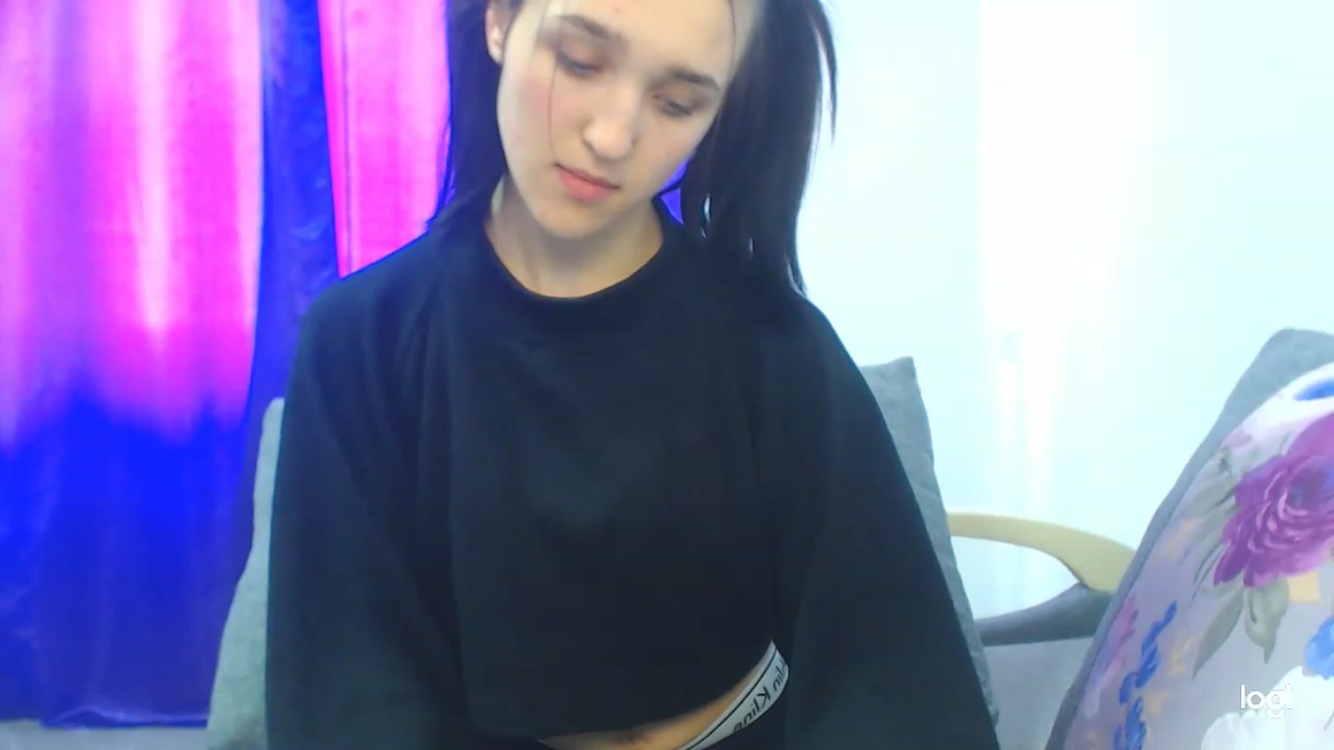 Gallery image thumbnail from Boniiii's myfreecams stream on, 04/03/2023, 10:45 image 11 of 20