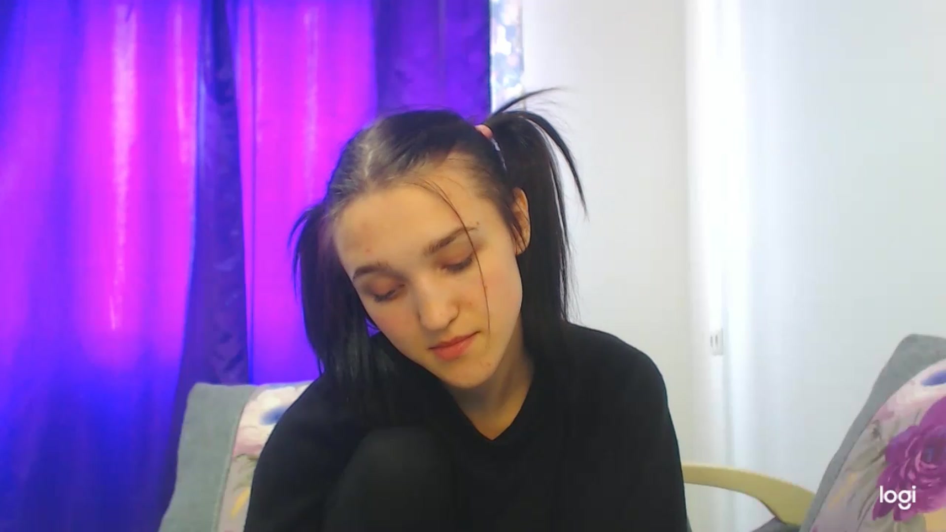 Gallery image thumbnail from Boniiii's myfreecams stream on, 04/03/2023, 10:45 image 19 of 20