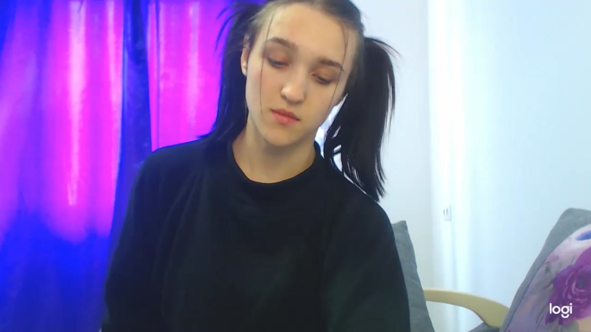 Gallery image thumbnail from Boniiii's myfreecams stream on, 04/03/2023, 10:45 image 14 of 20