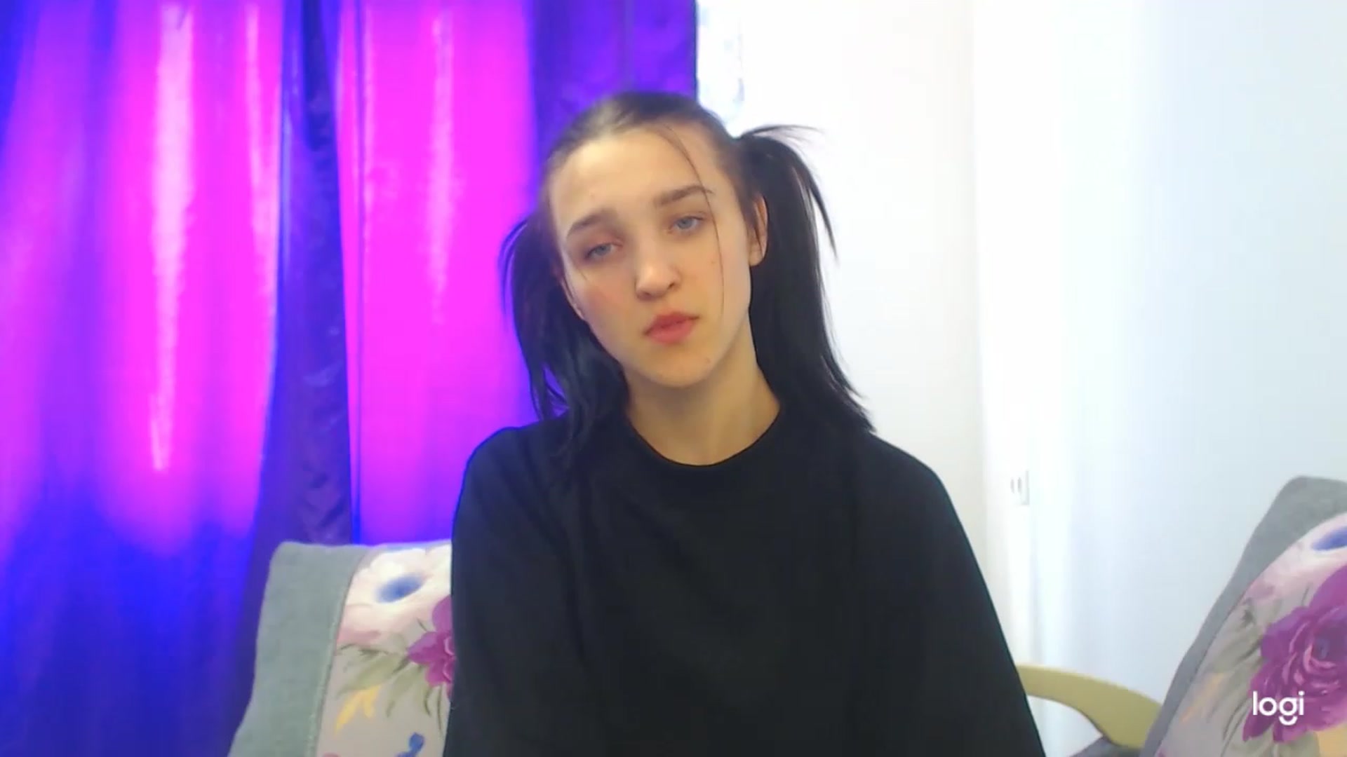 Gallery image thumbnail from Boniiii's myfreecams stream on, 04/03/2023, 10:45 image 13 of 20