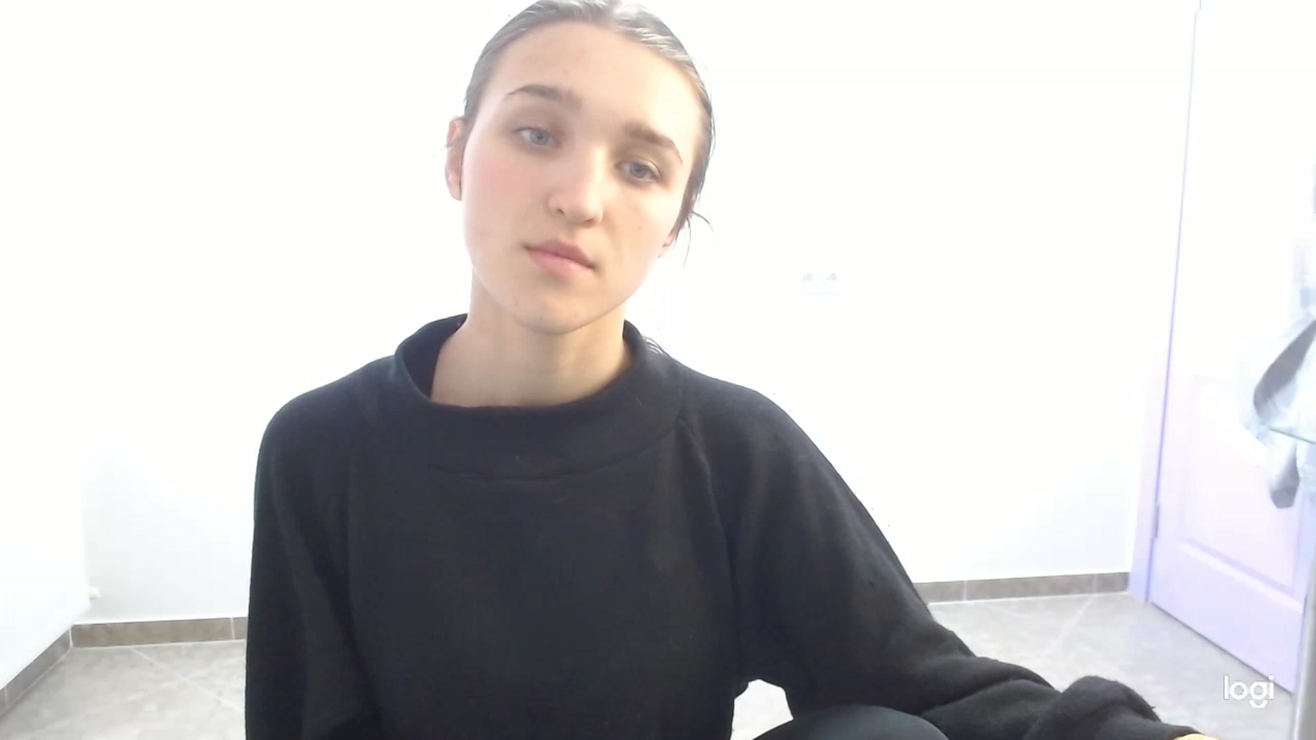 Gallery image thumbnail from Boniiii's myfreecams stream on, 04/03/2023, 13:51 image 10 of 20
