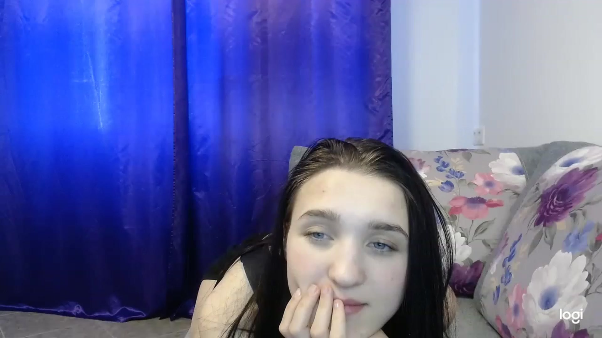 Gallery image thumbnail from Boniiii's myfreecams stream on, 04/06/2023, 15:03 image 8 of 20