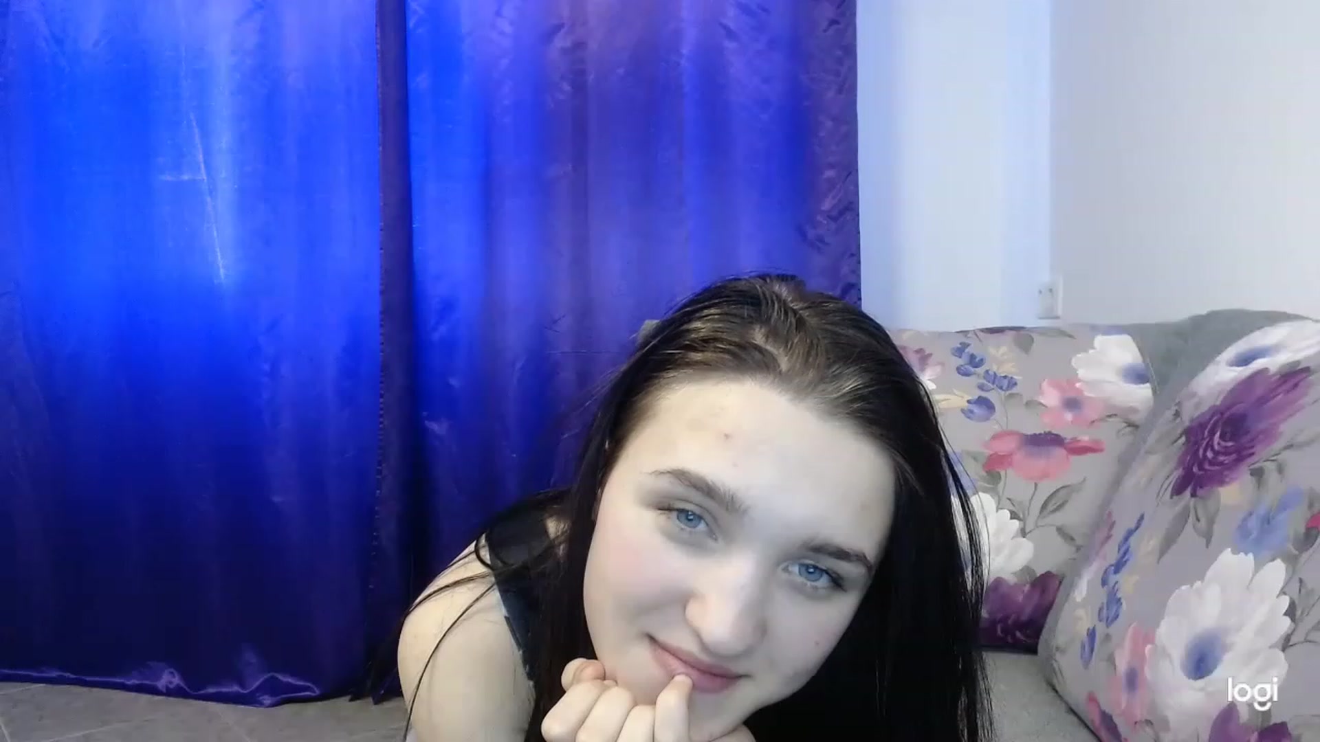 Gallery image thumbnail from Boniiii's myfreecams stream on, 04/06/2023, 15:03 image 7 of 20