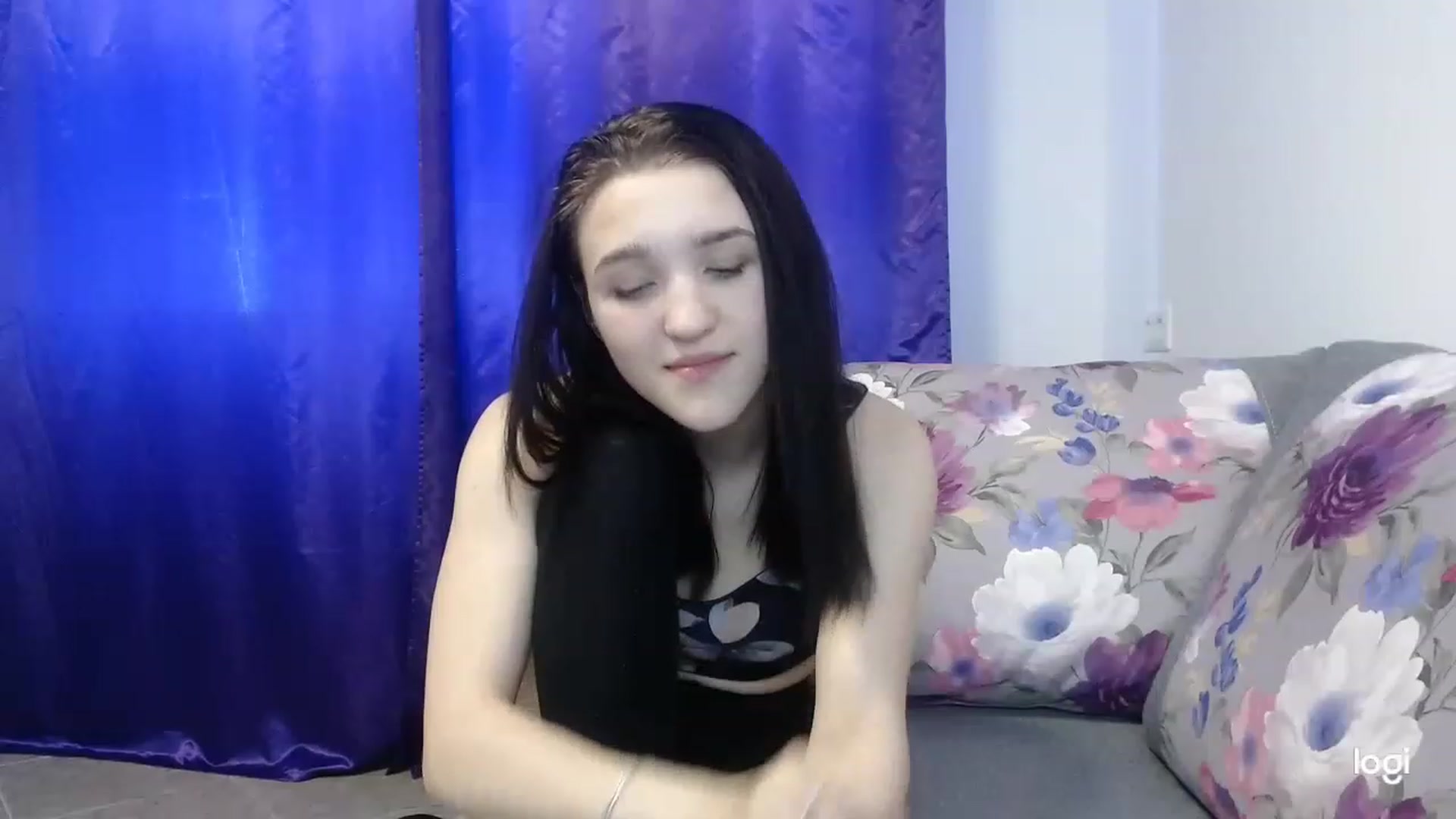 Gallery image thumbnail from Boniiii's myfreecams stream on, 04/06/2023, 15:03 image 13 of 20