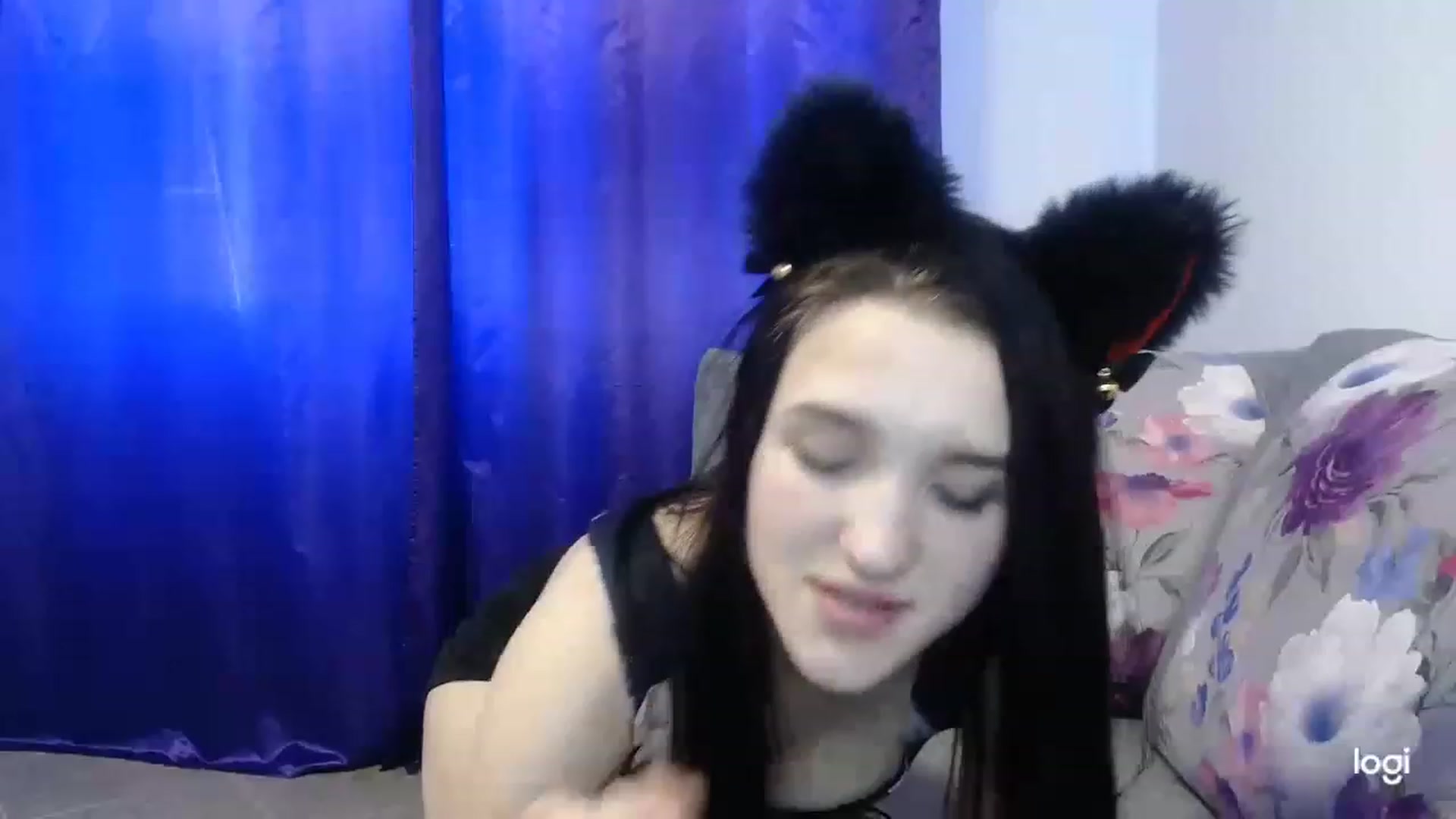 Gallery image thumbnail from Boniiii's myfreecams stream on, 04/06/2023, 15:03 image 4 of 20