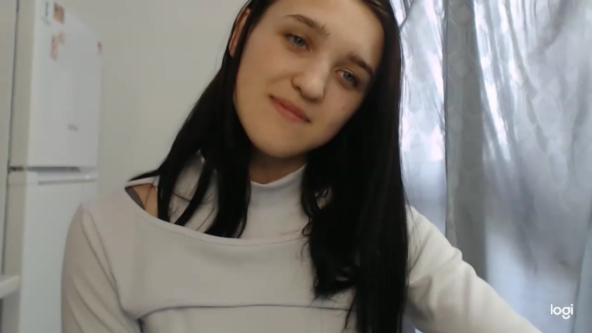 Gallery image thumbnail from Boniiii's myfreecams stream on, 04/10/2023, 10:52 image 16 of 20