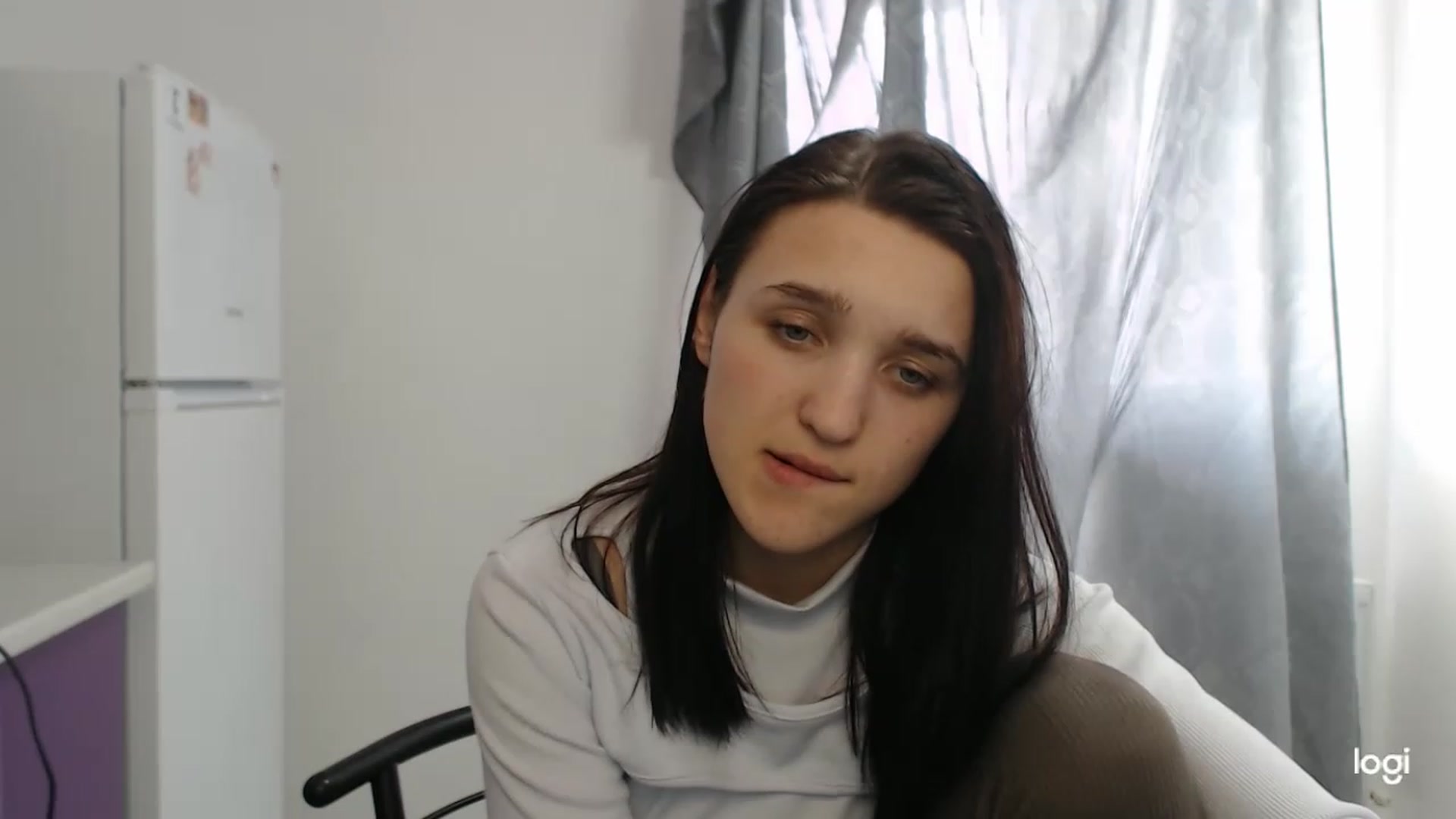 Gallery image thumbnail from Boniiii's myfreecams stream on, 04/10/2023, 14:27 image 6 of 20