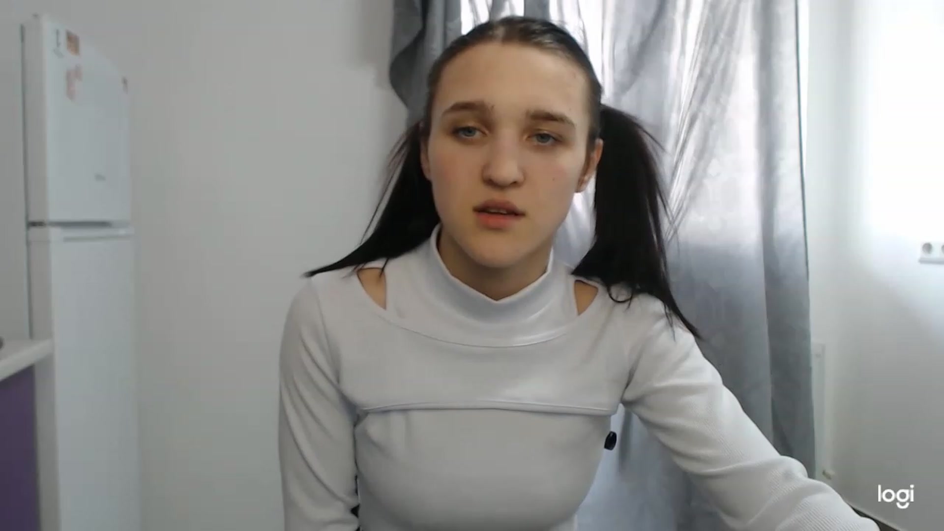 Gallery image thumbnail from Boniiii's myfreecams stream on, 04/10/2023, 15:22 image 13 of 20