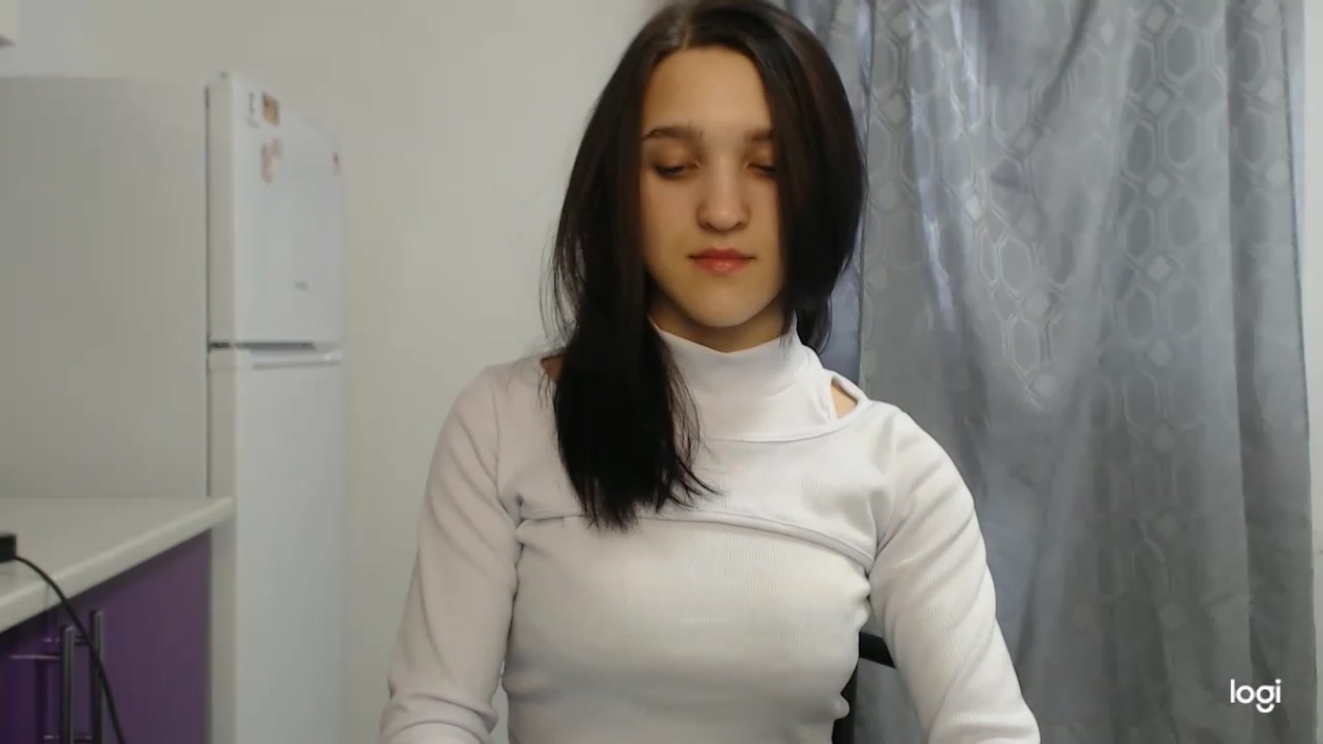 Gallery image thumbnail from Boniiii's myfreecams stream on, 04/11/2023, 07:53 image 10 of 20