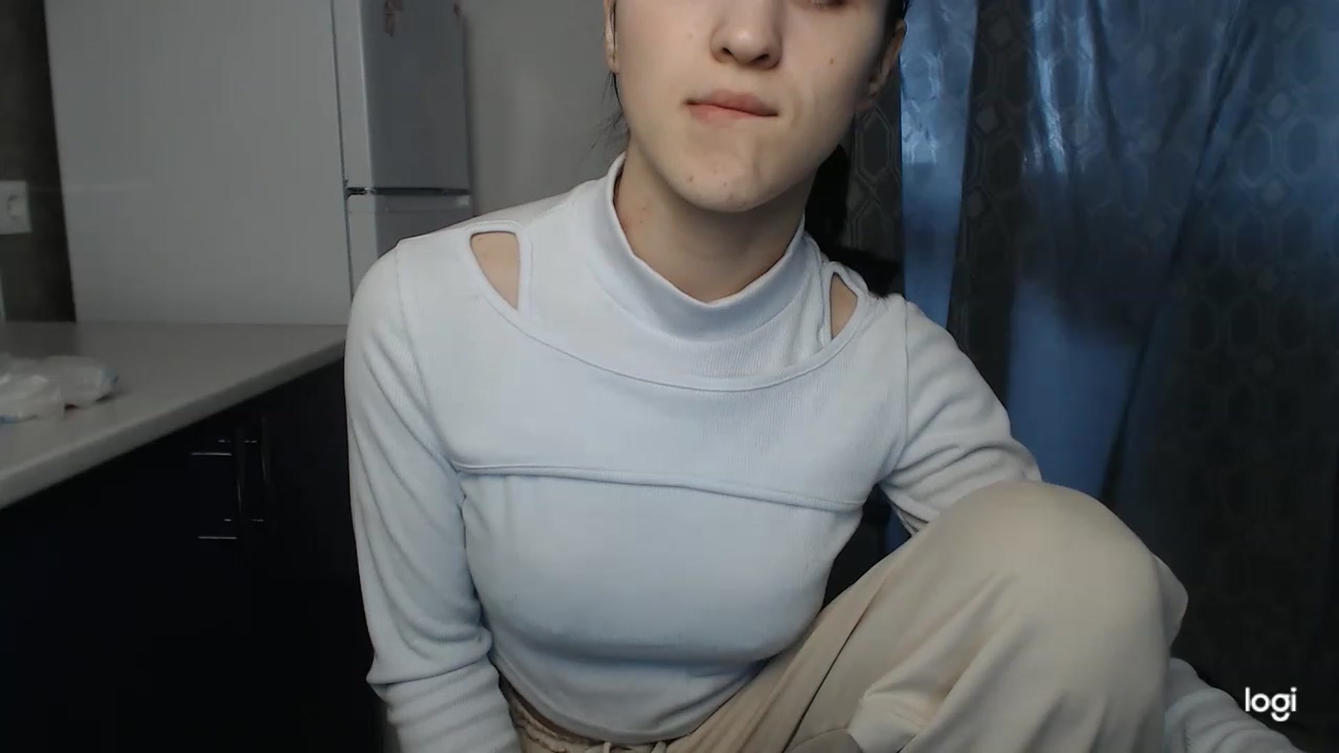 Gallery image thumbnail from Boniiii's myfreecams stream on, 04/19/2023, 09:00 image 10 of 20