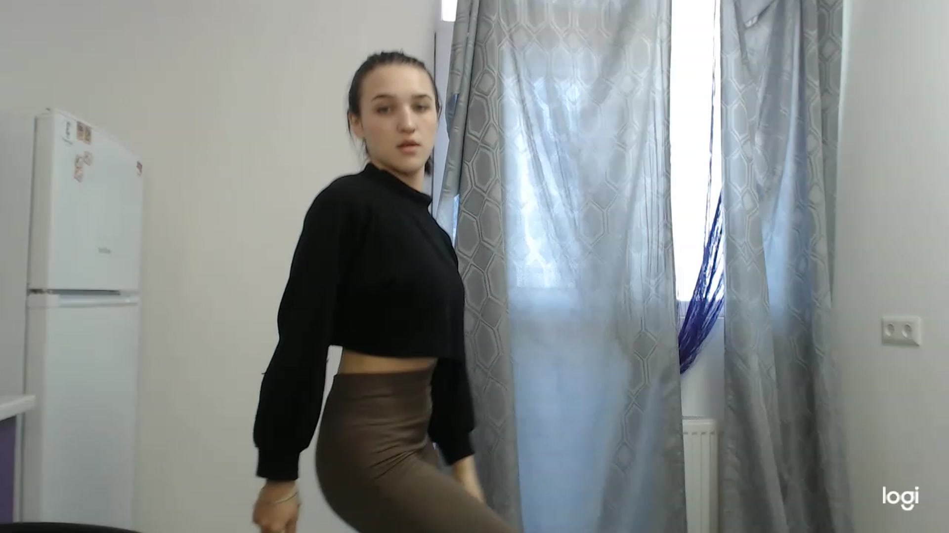 Gallery image thumbnail from Boniiii's myfreecams stream on, 05/03/2023, 10:13 image 8 of 20