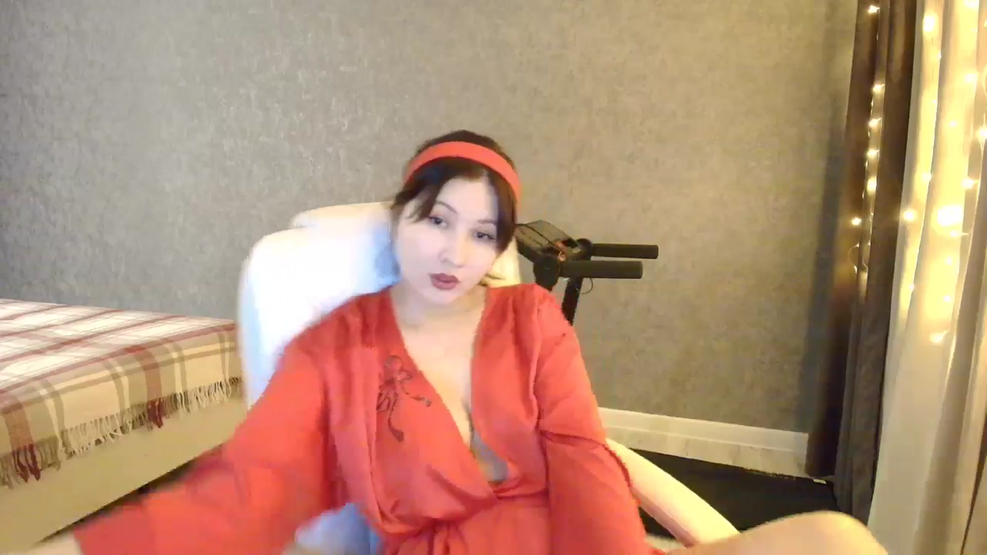 Gallery image thumbnail from BonneAnnee's myfreecams stream on, 12/28/2025, 16:03 image 19 of 20