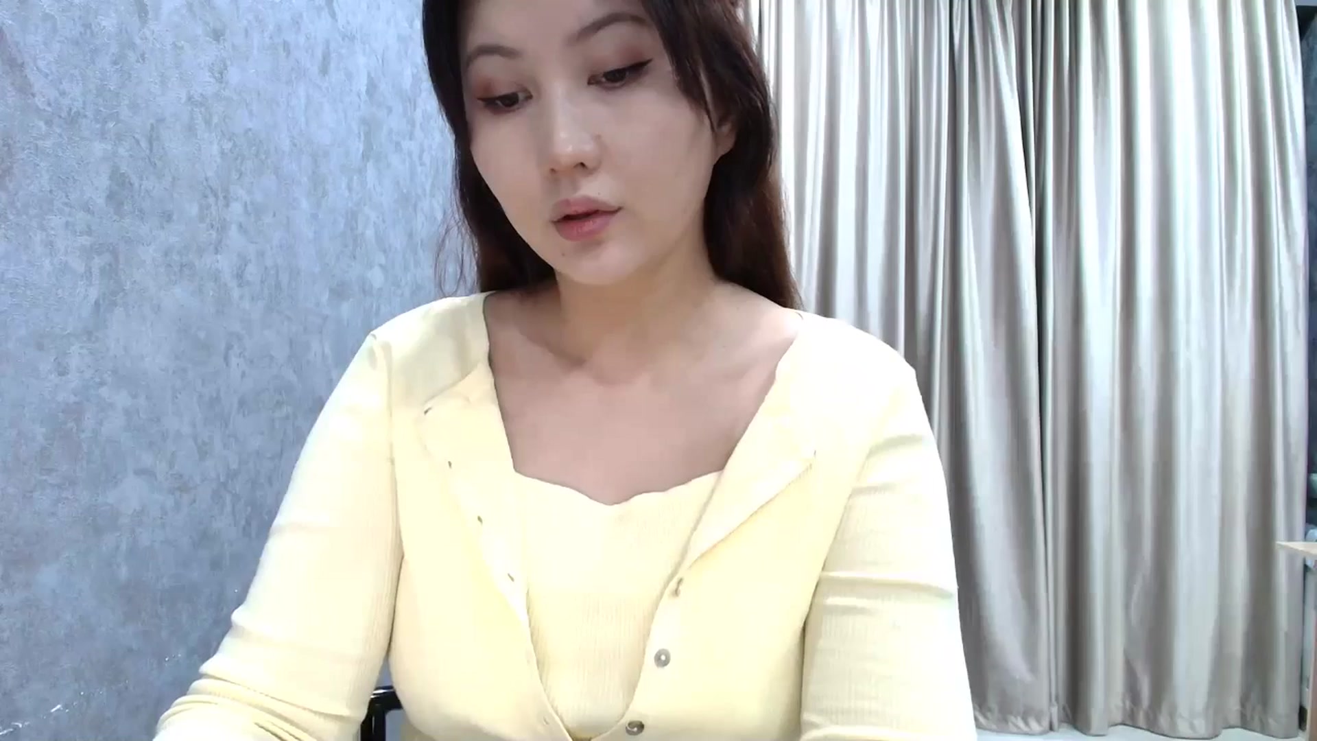 Gallery image thumbnail from BonneAnnee's myfreecams stream on, 01/26/2026, 23:23 image 9 of 20