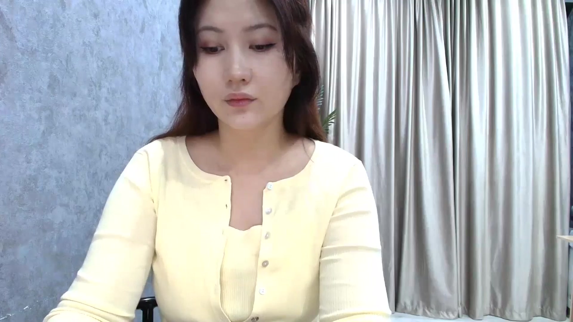 Gallery image thumbnail from BonneAnnee's myfreecams stream on, 01/26/2026, 23:23 image 5 of 20
